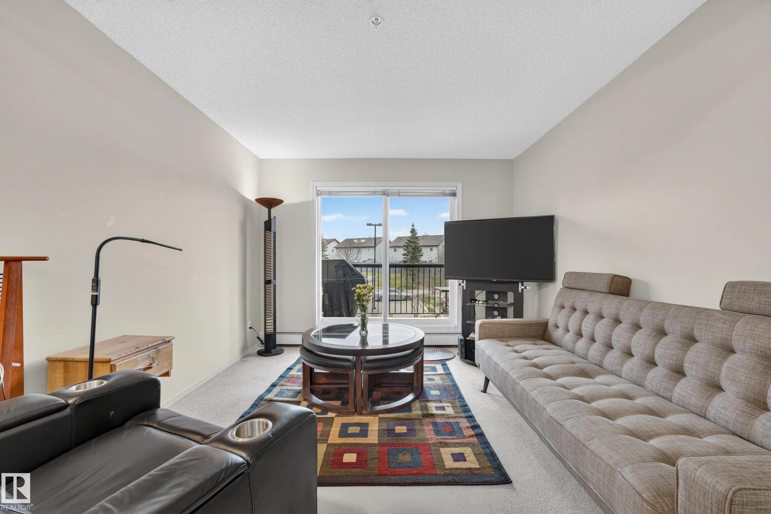 5951 165 Avenue