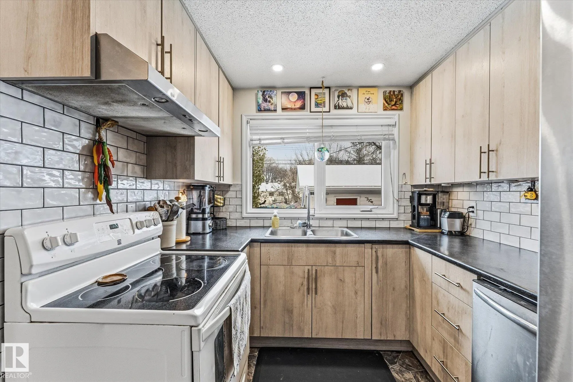 22 WAPITI Drive