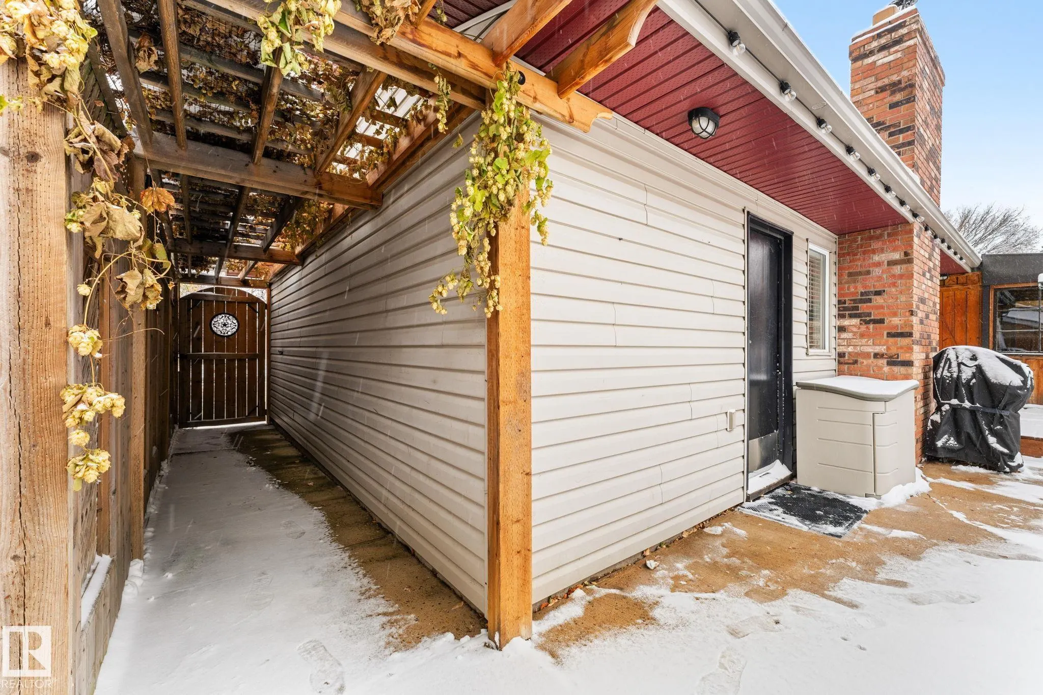 3 CYPRESS Avenue