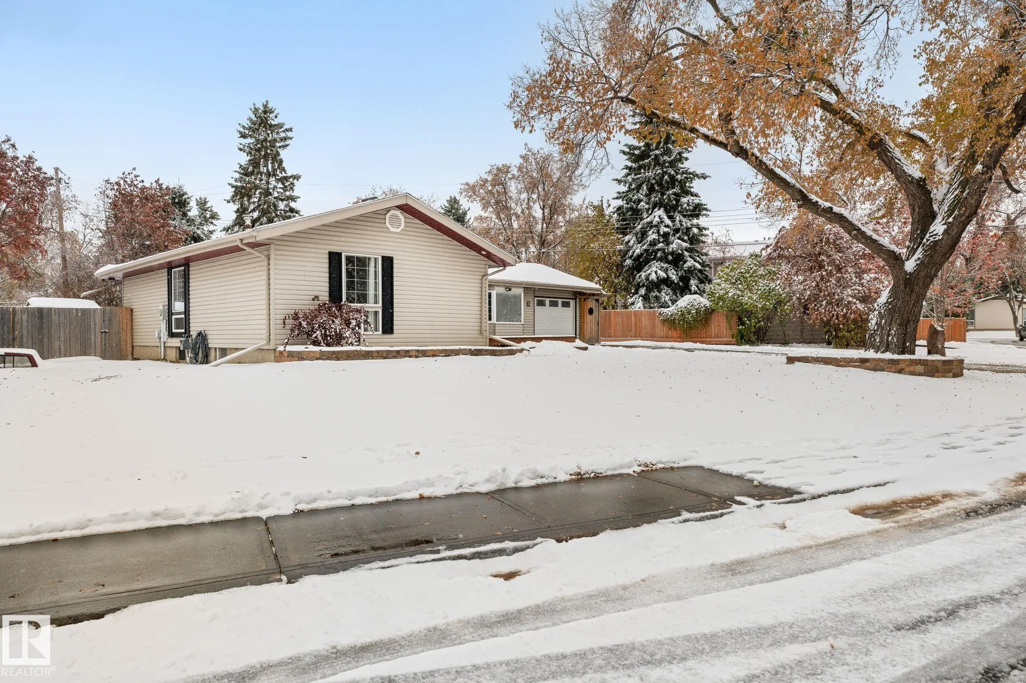 3 CYPRESS Avenue