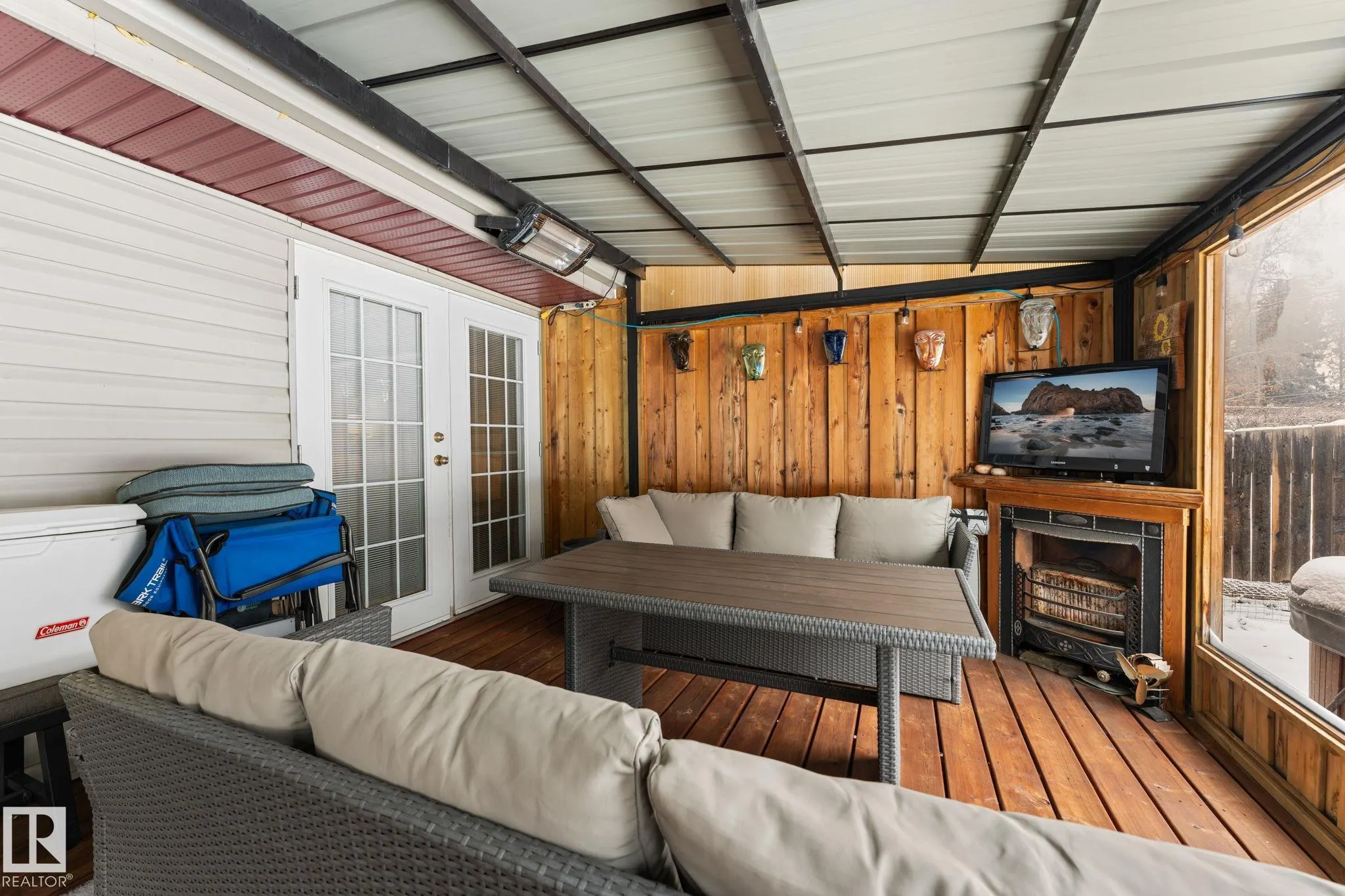 3 CYPRESS Avenue