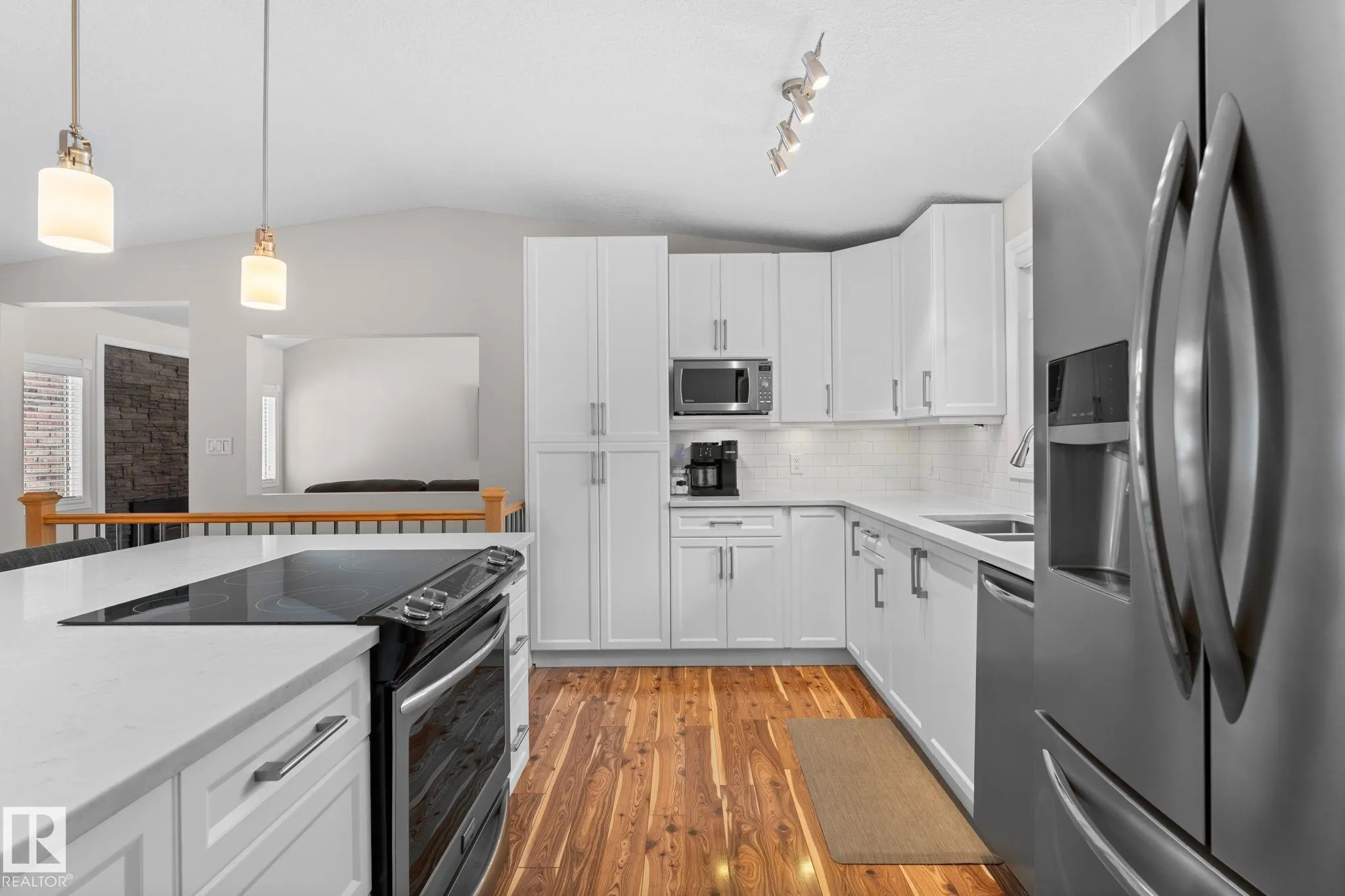 3 CYPRESS Avenue