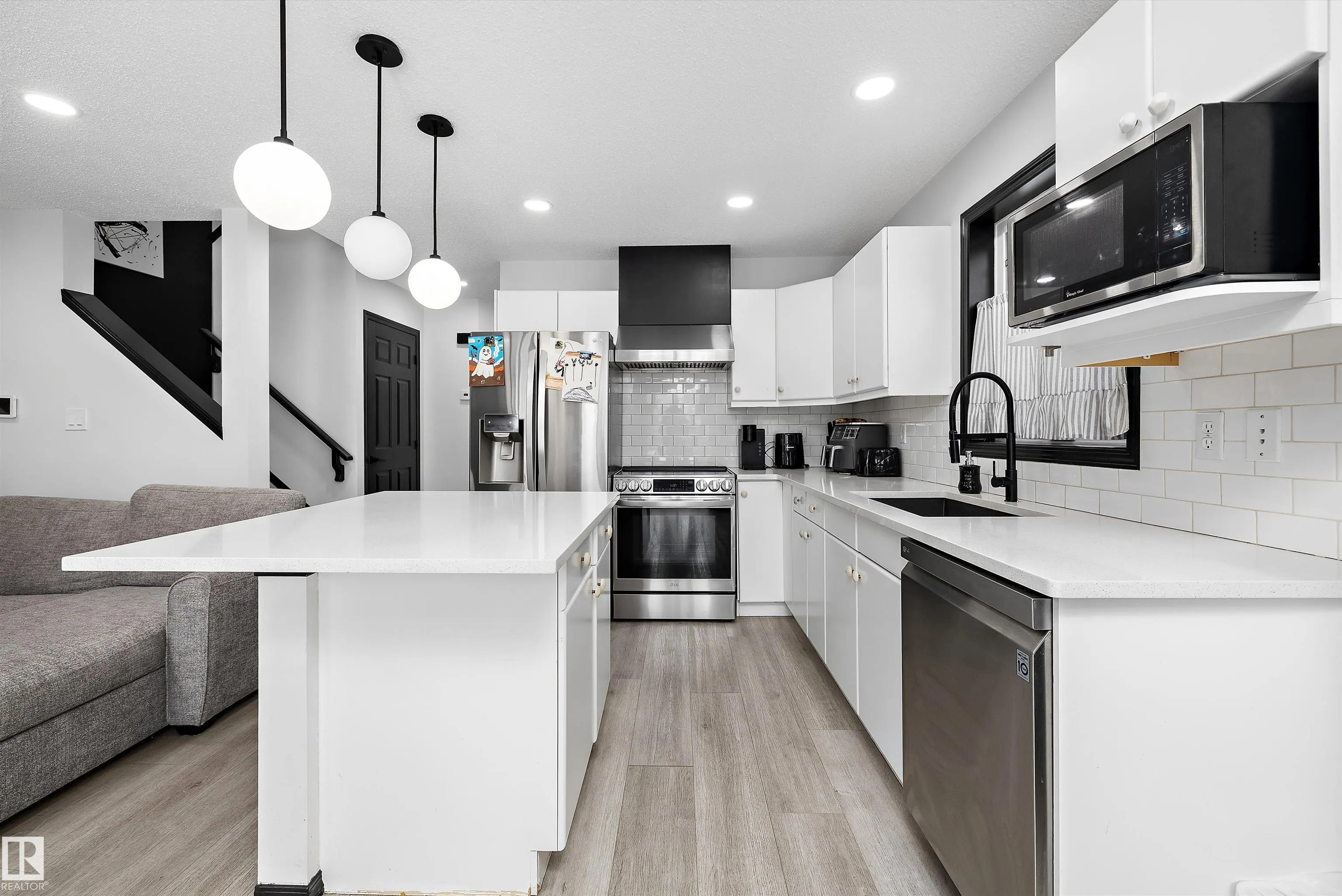 3440 MCKAY Lane