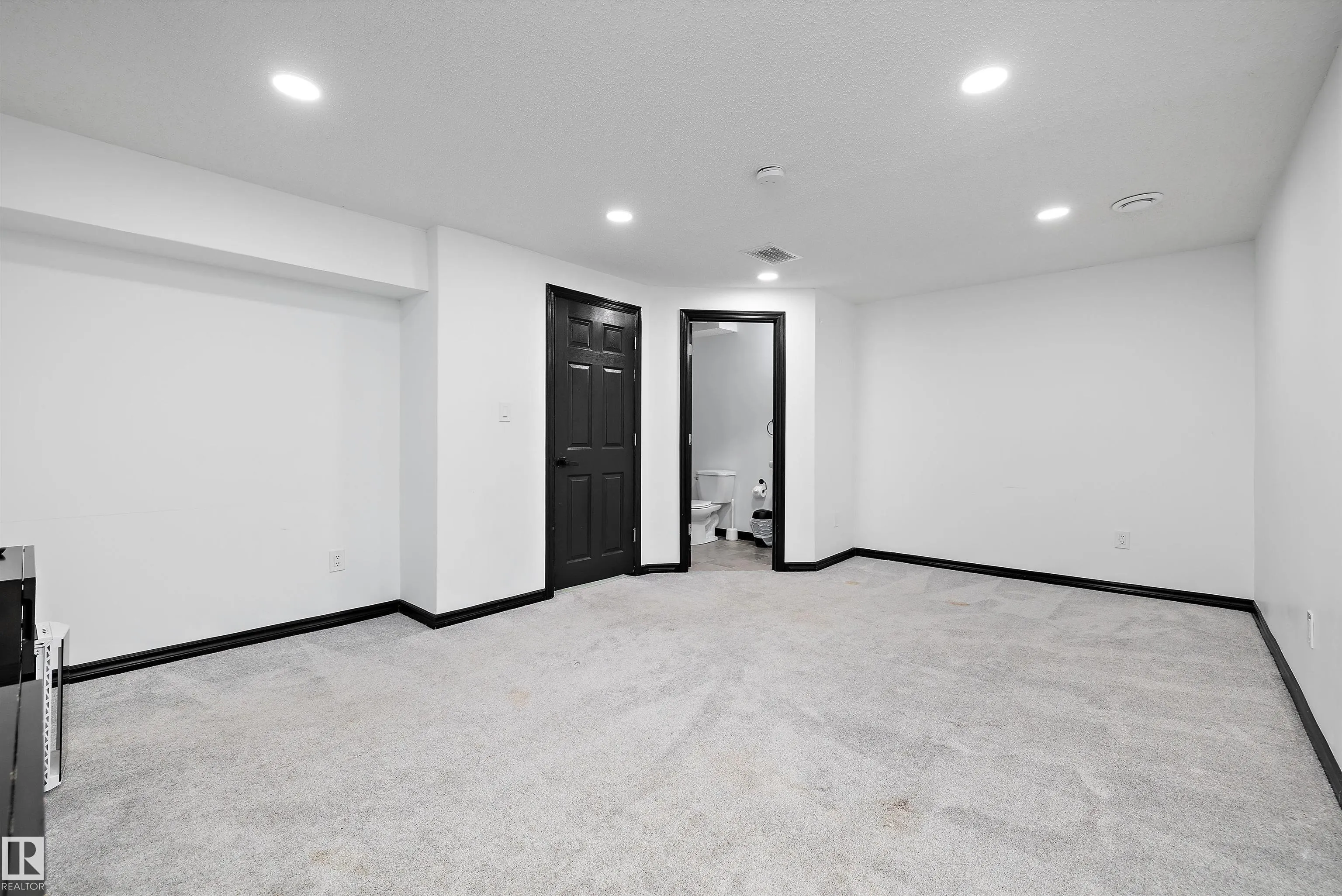 3440 MCKAY Lane