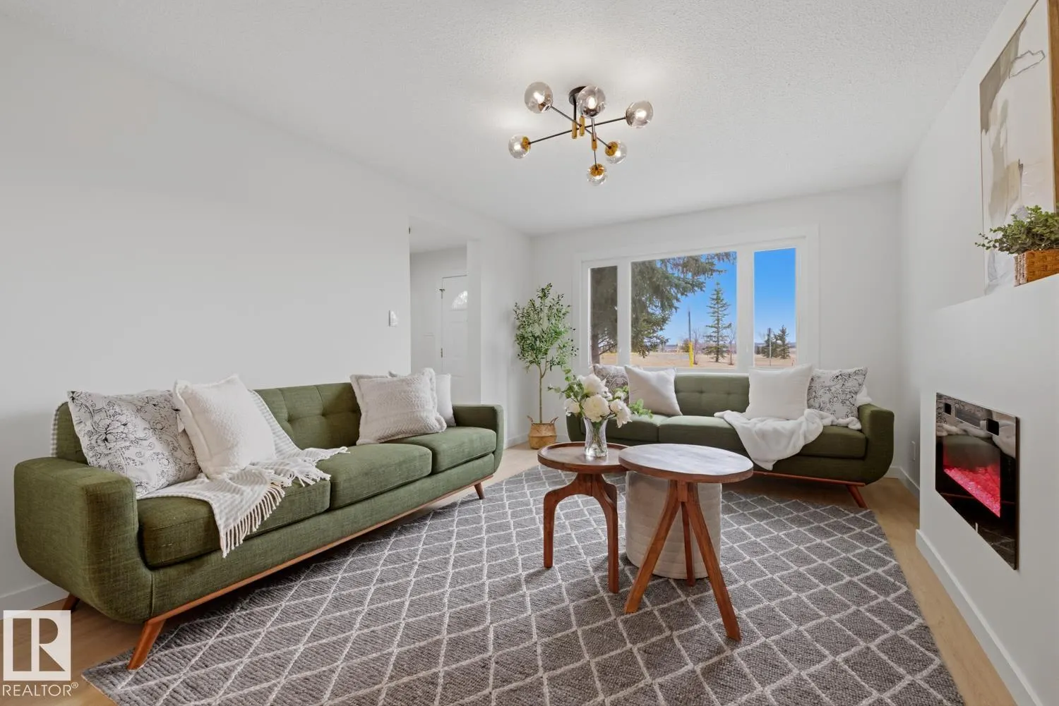 7D CALLINGWOOD Court