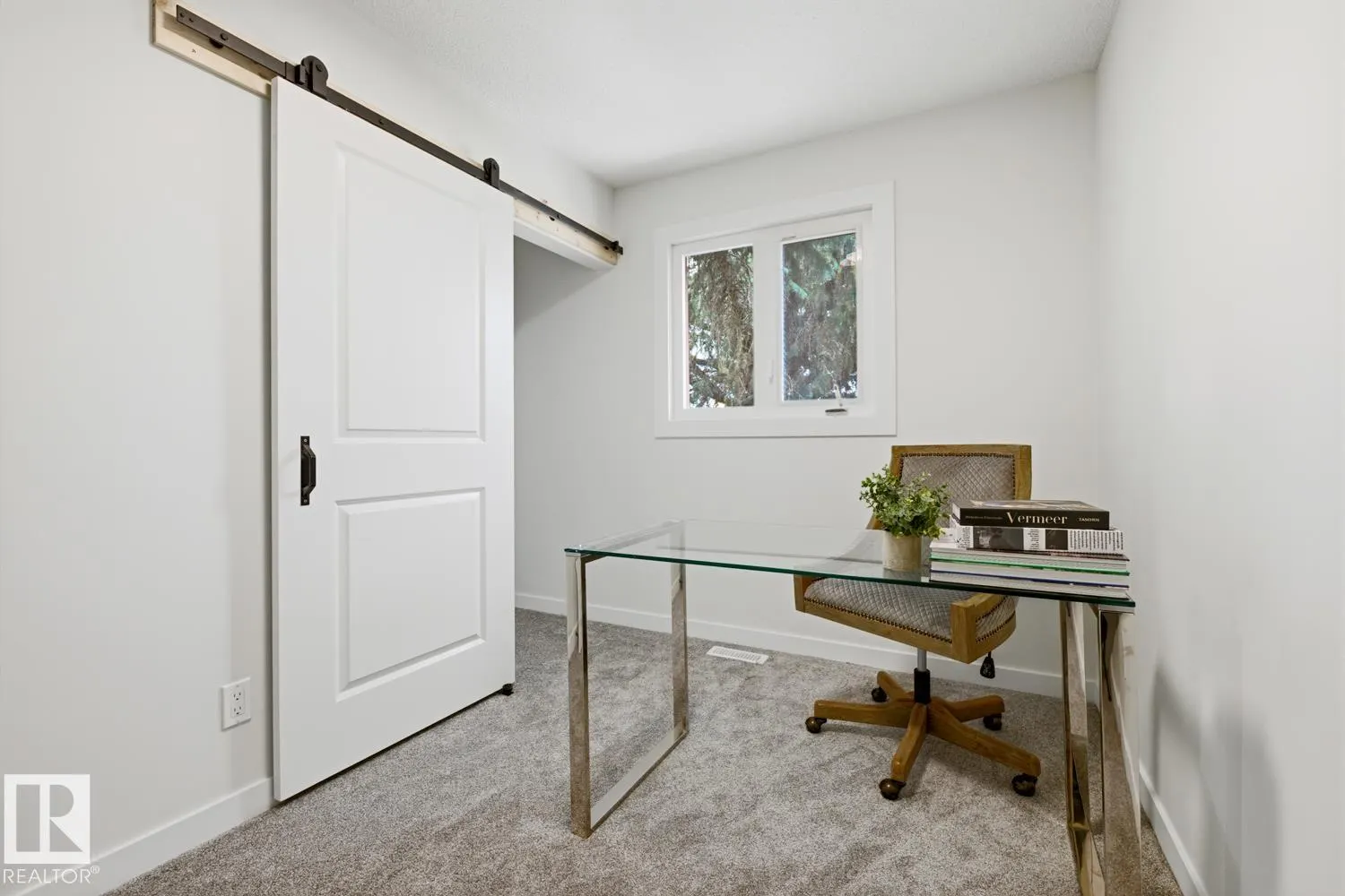 7D CALLINGWOOD Court
