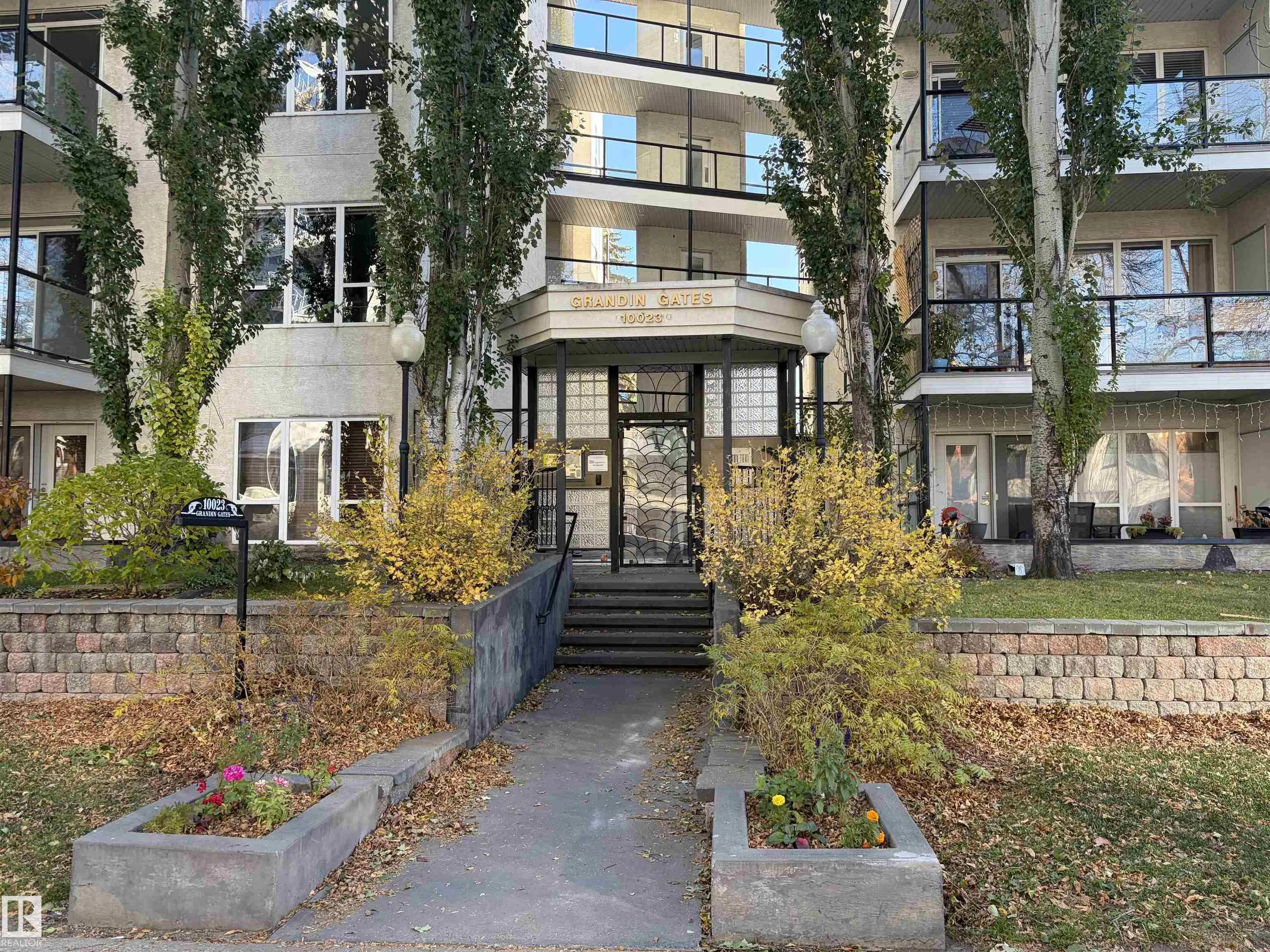 10023 110 Street