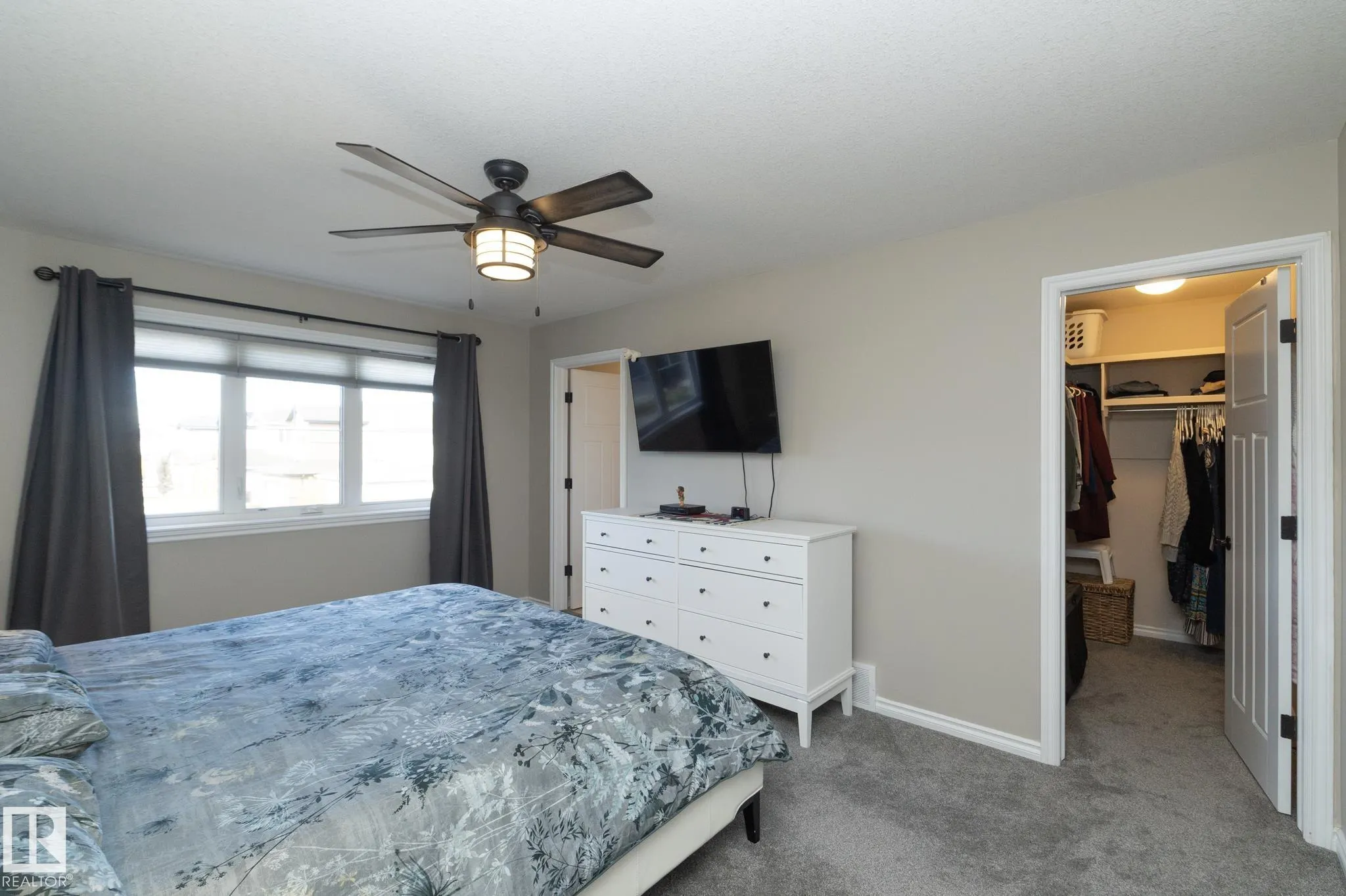53 SANDALWOOD Place