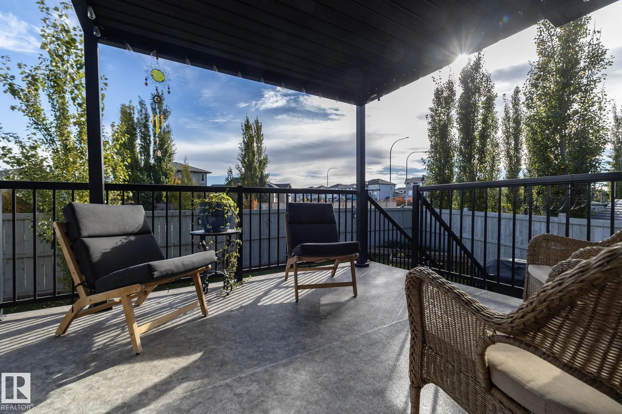 53 SANDALWOOD Place