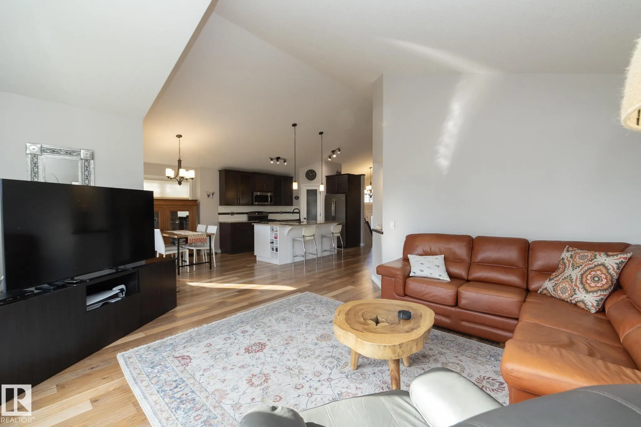 53 SANDALWOOD Place