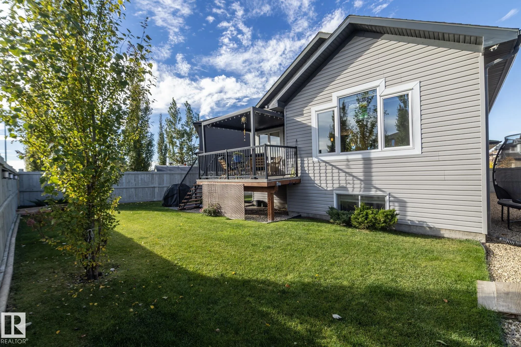 53 SANDALWOOD Place