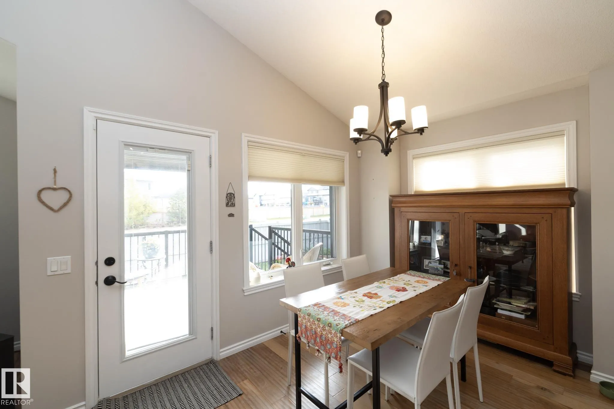 53 SANDALWOOD Place