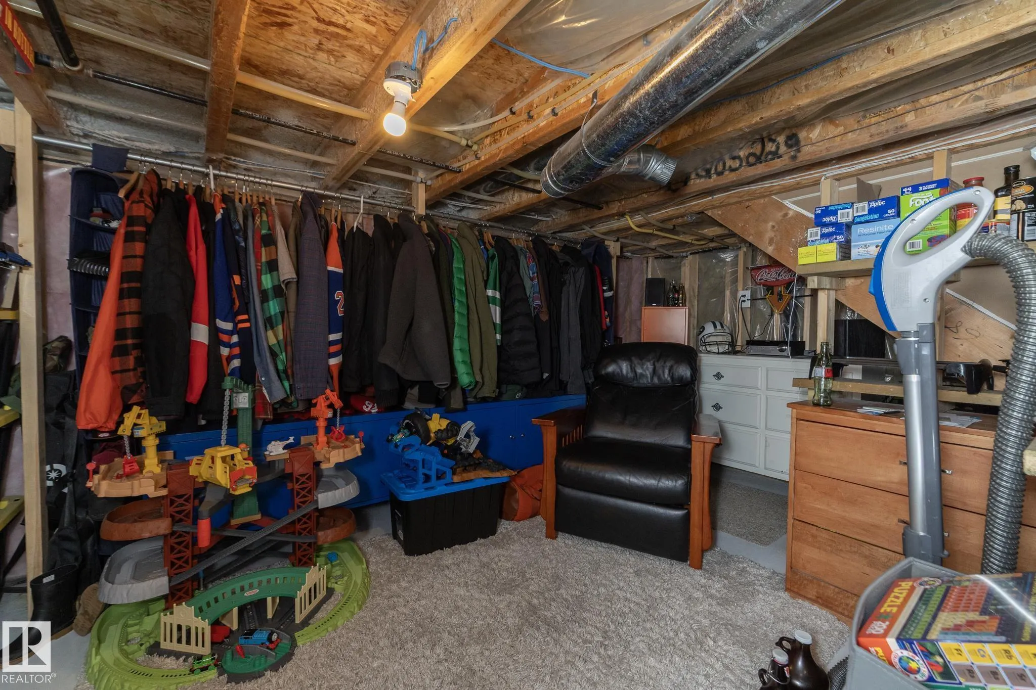 53 SANDALWOOD Place
