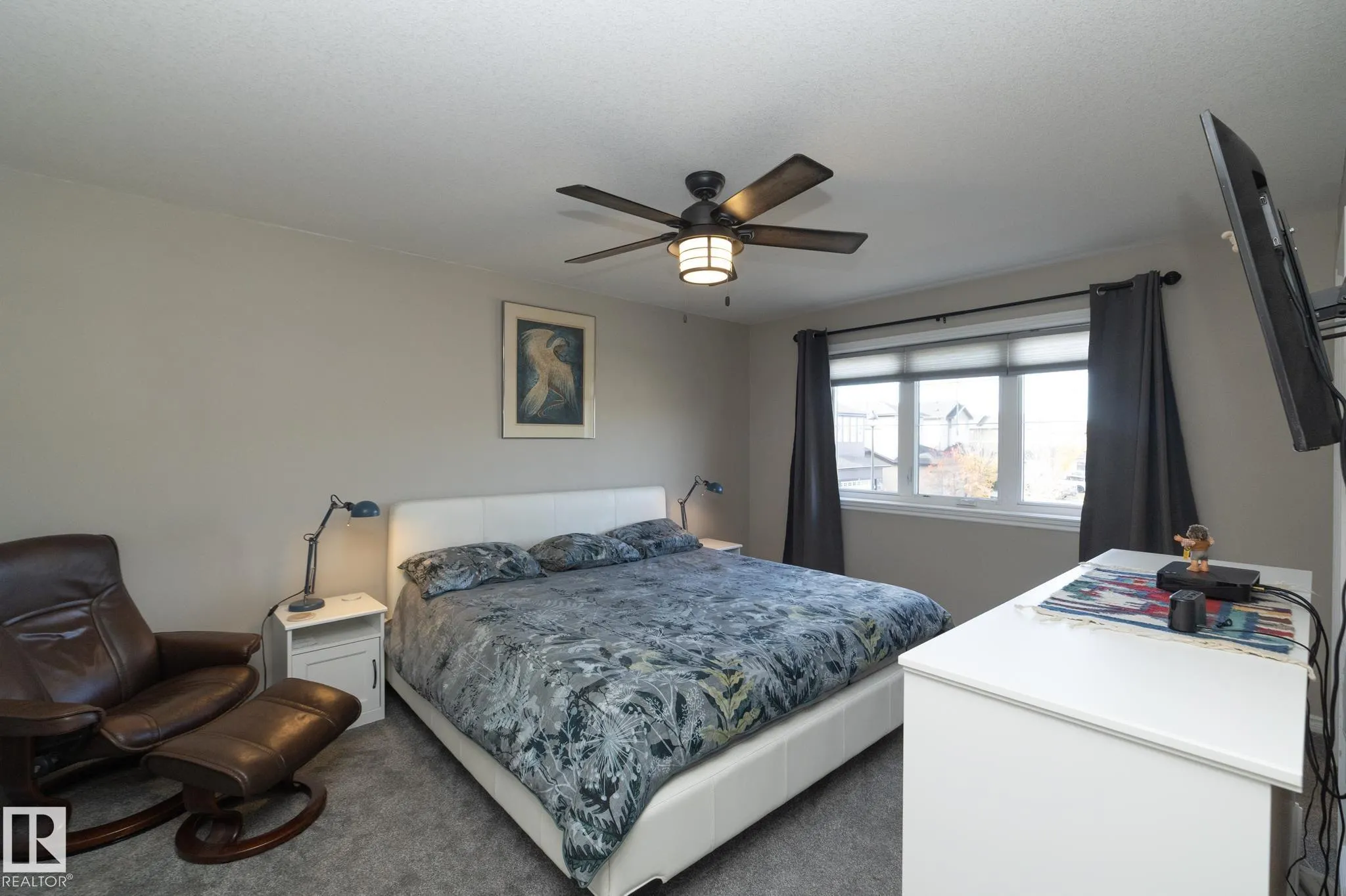 53 SANDALWOOD Place