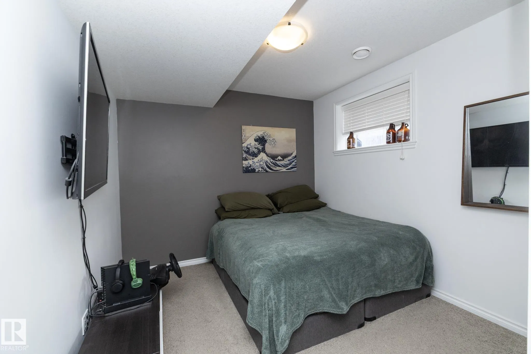 53 SANDALWOOD Place