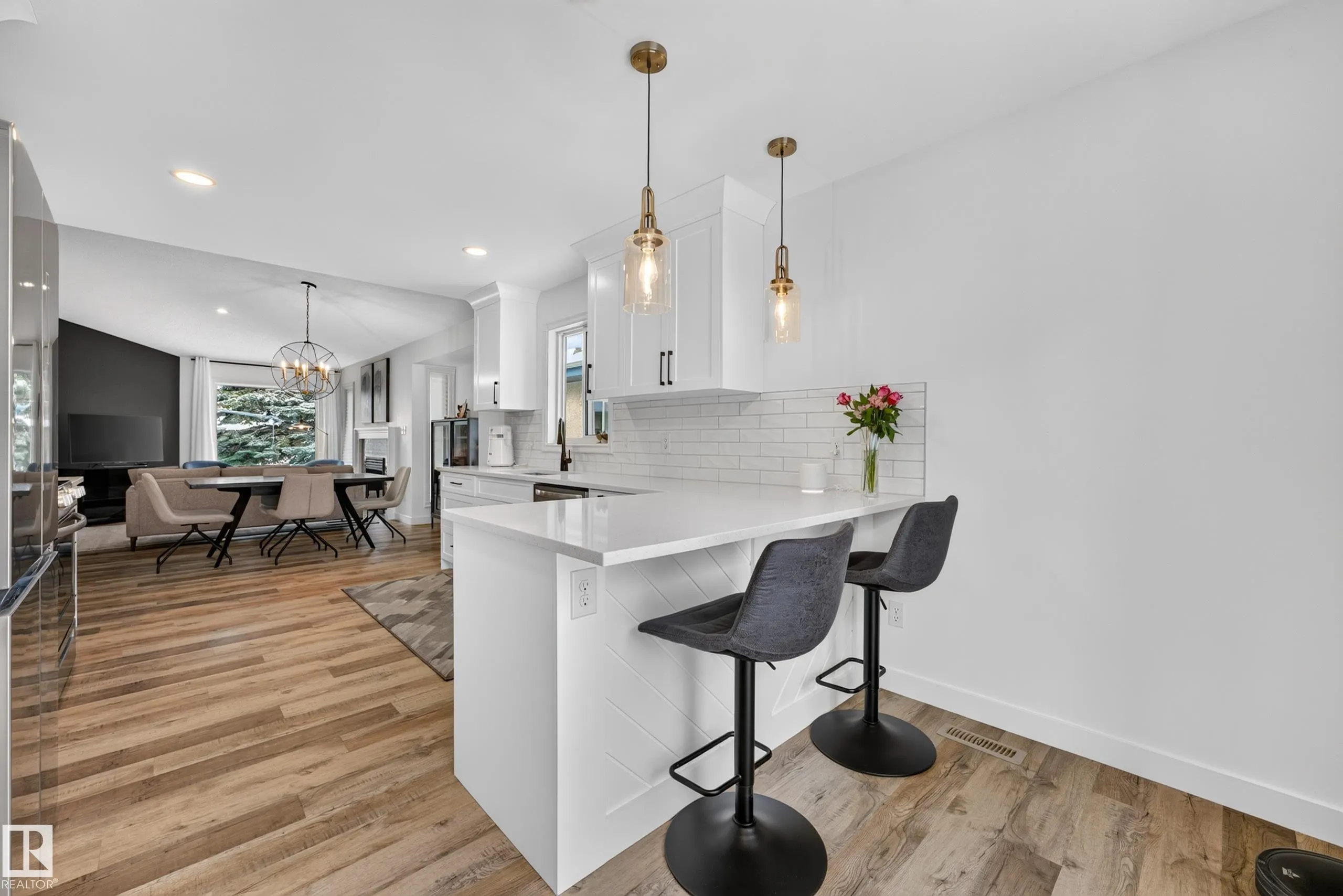 85 GERVAIS Road