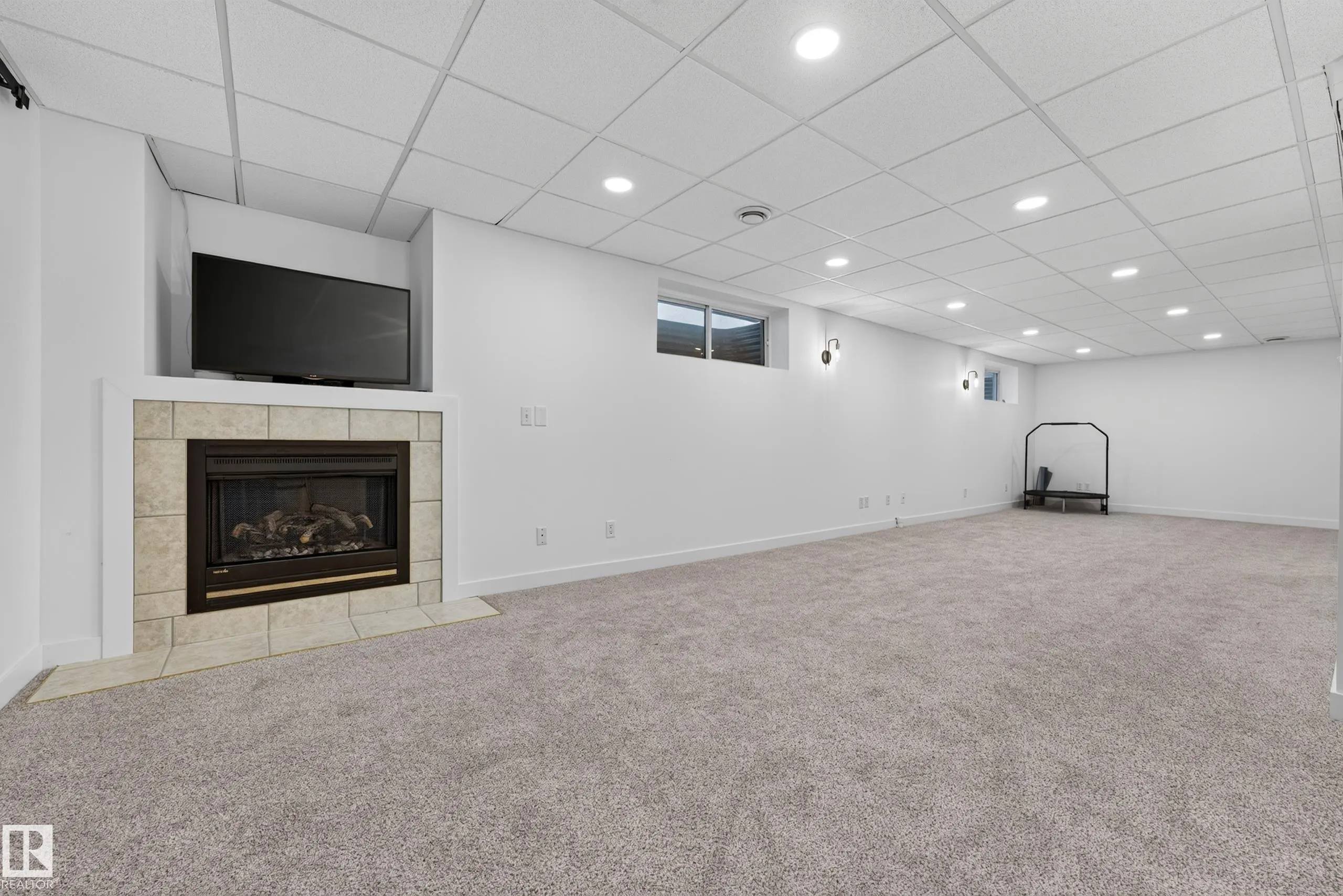 85 GERVAIS Road