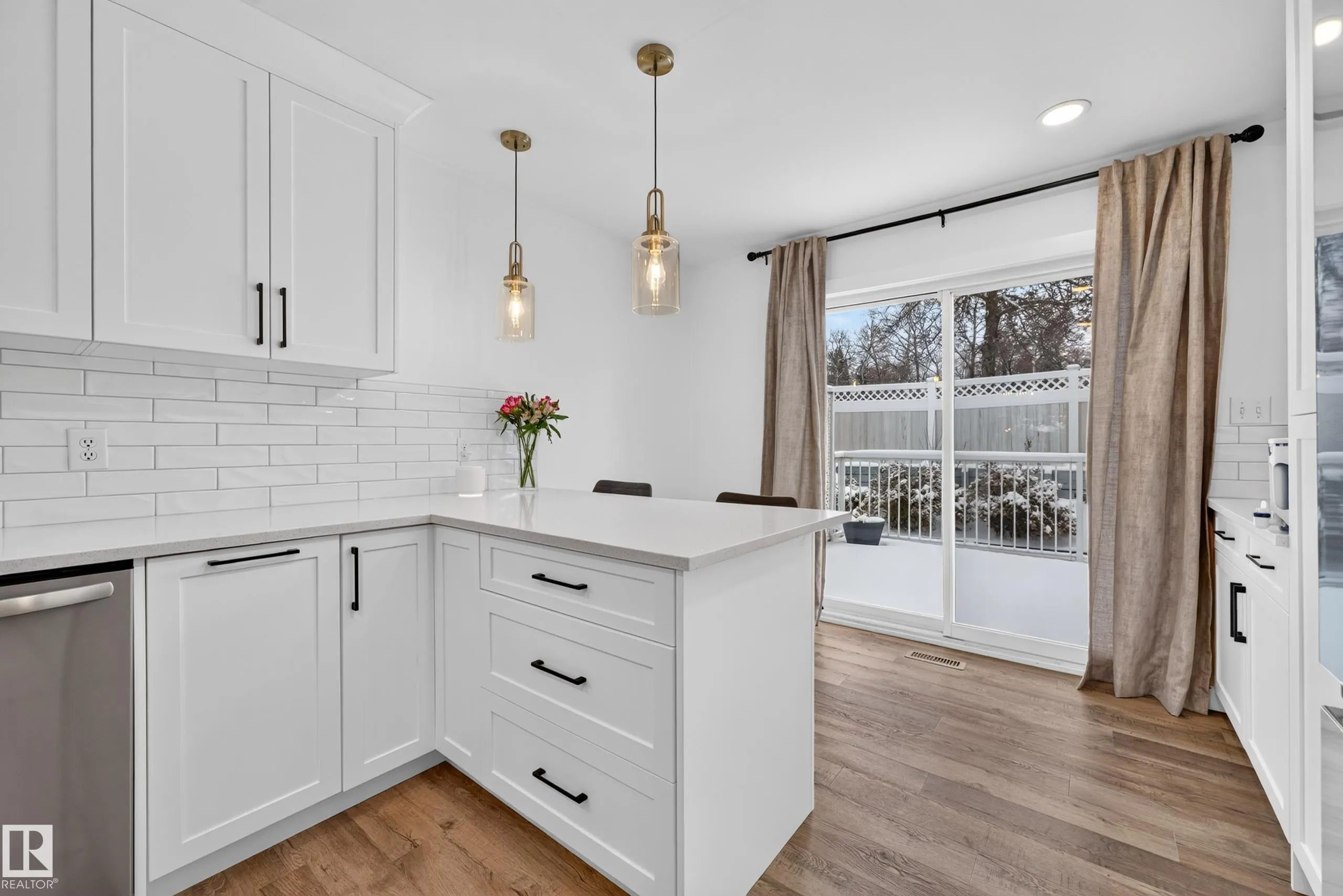85 GERVAIS Road