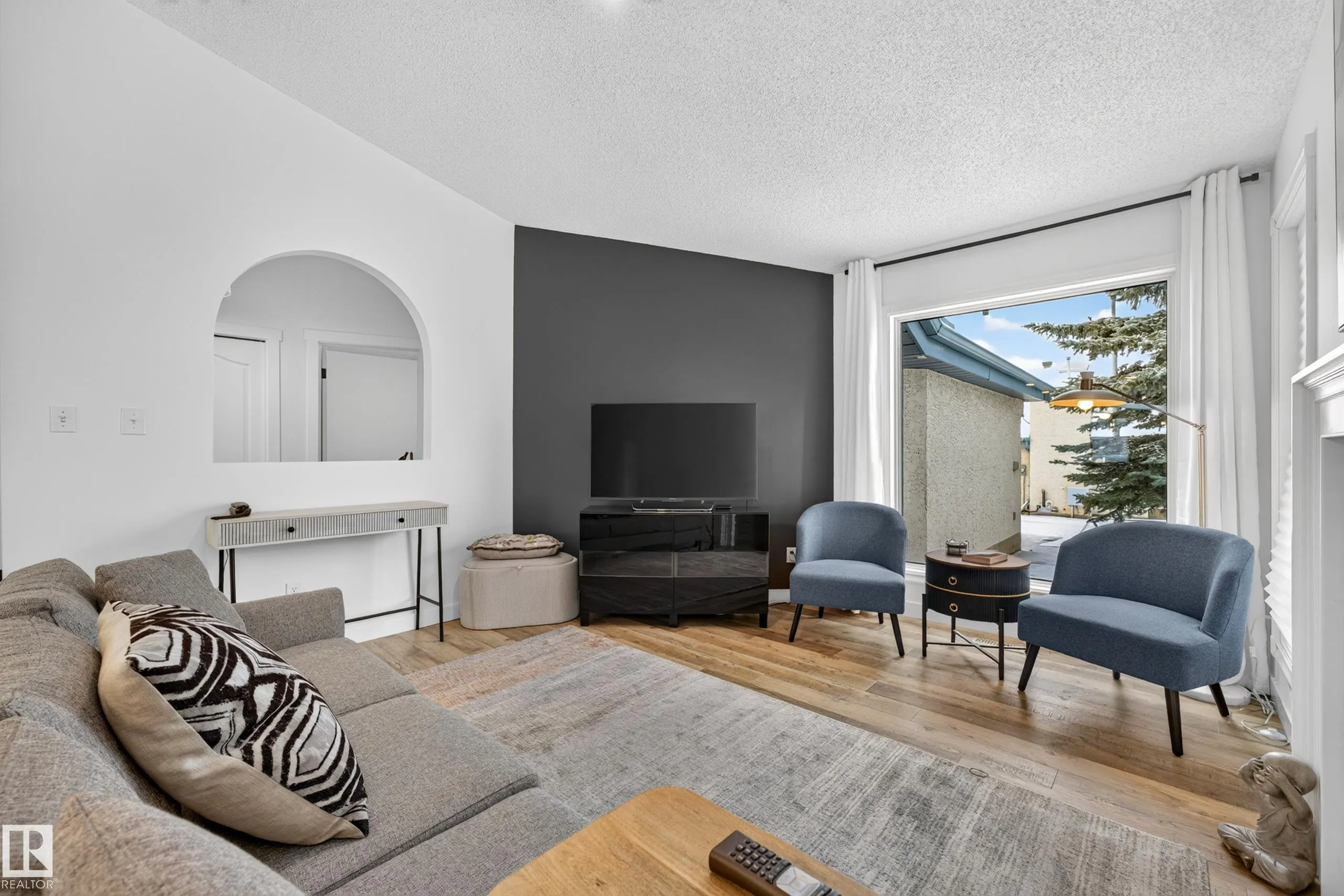 85 GERVAIS Road