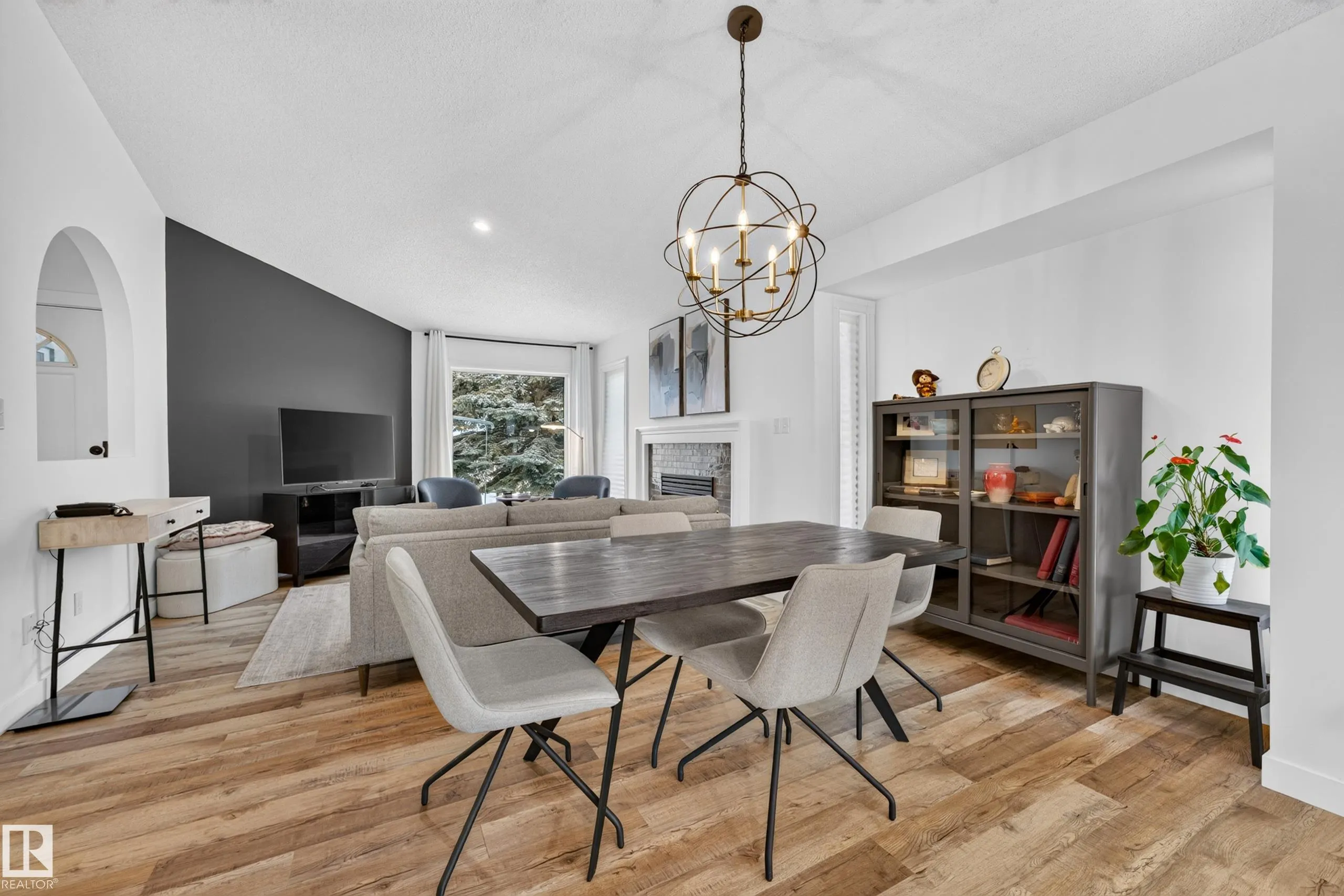 85 GERVAIS Road
