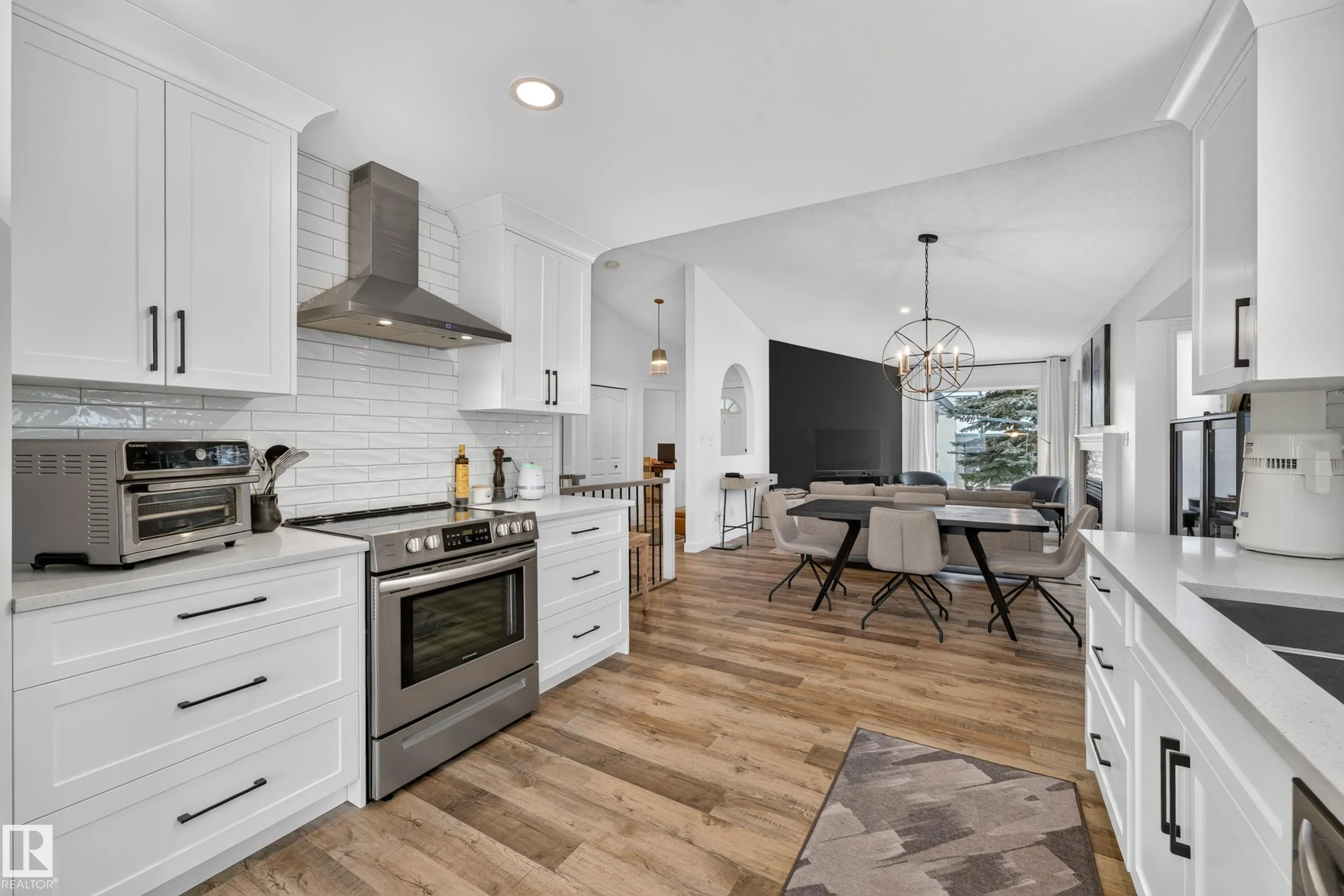 85 GERVAIS Road