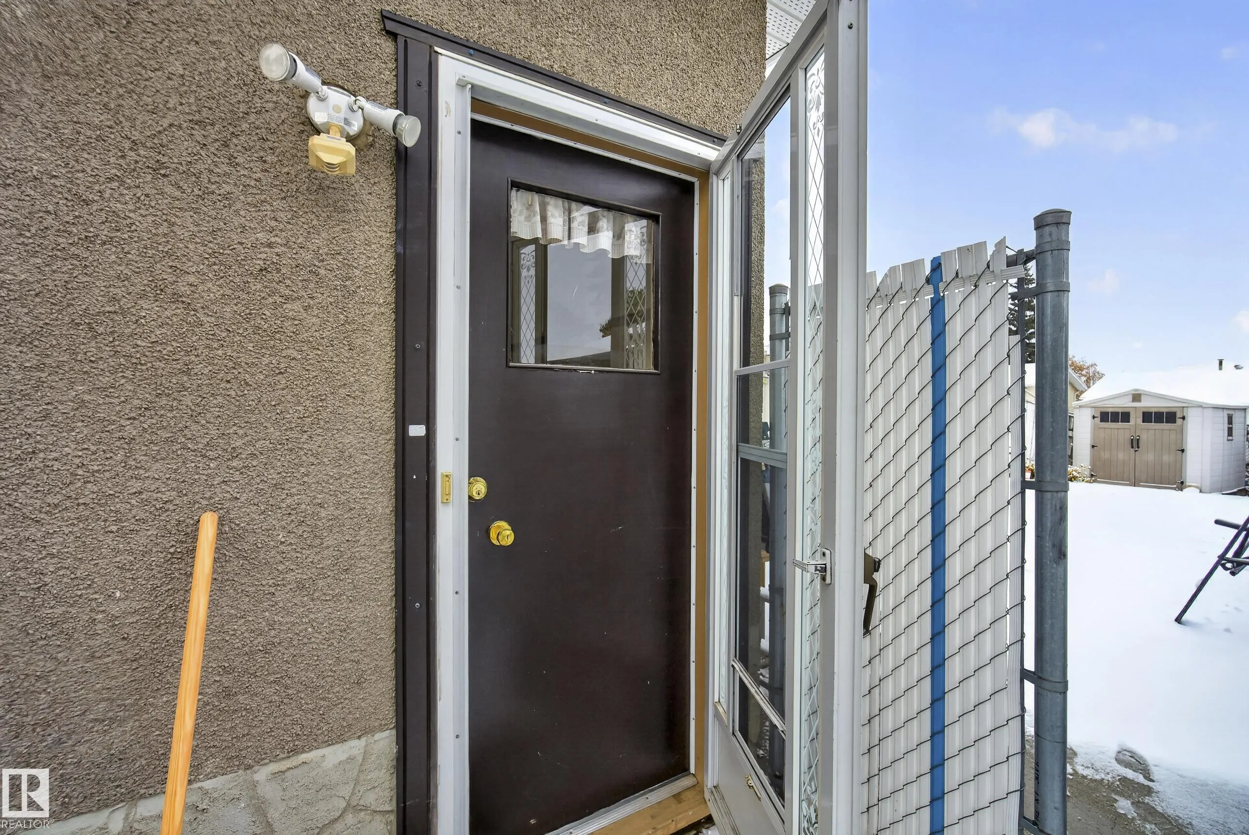 19 Belleville Avenue