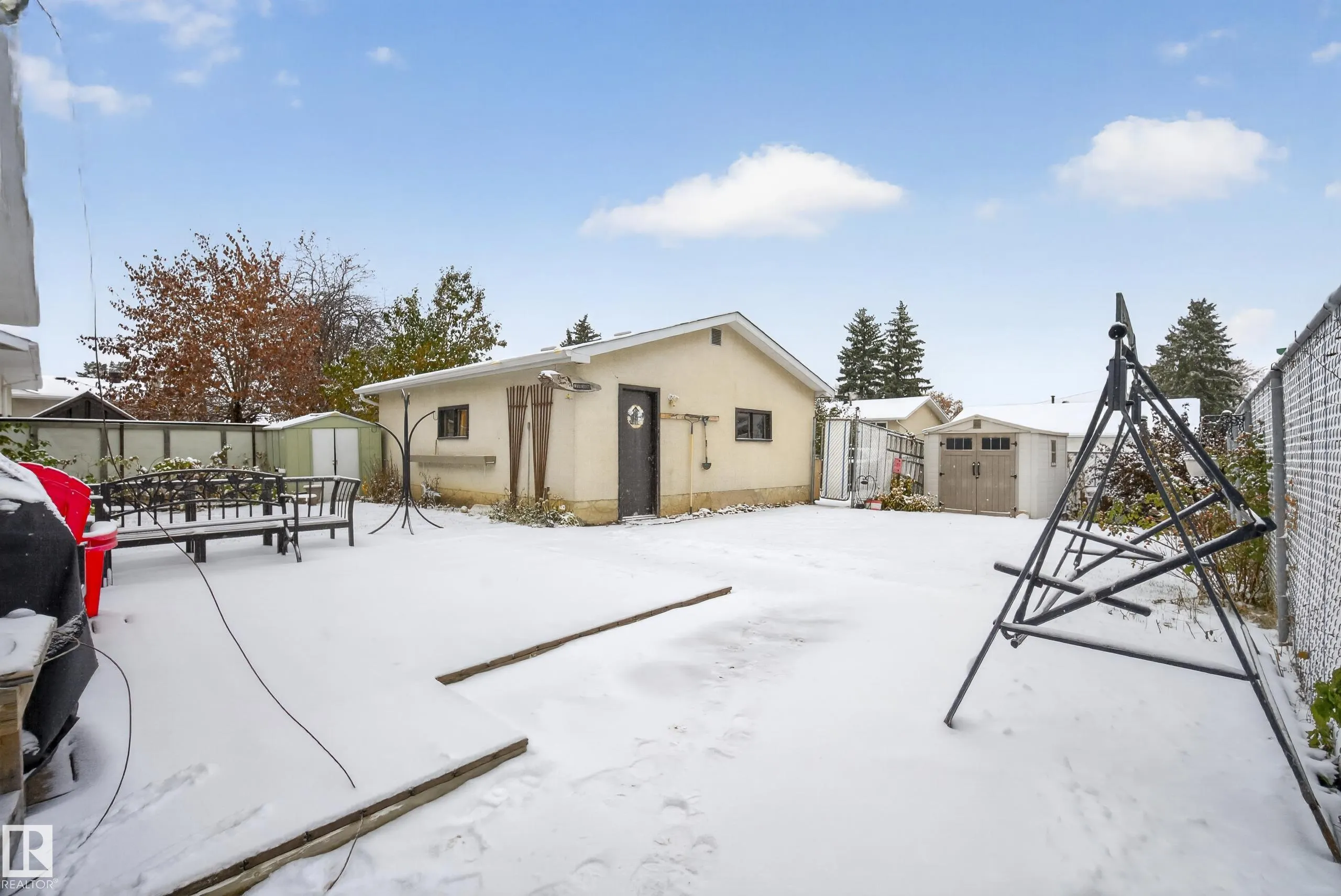 19 Belleville Avenue