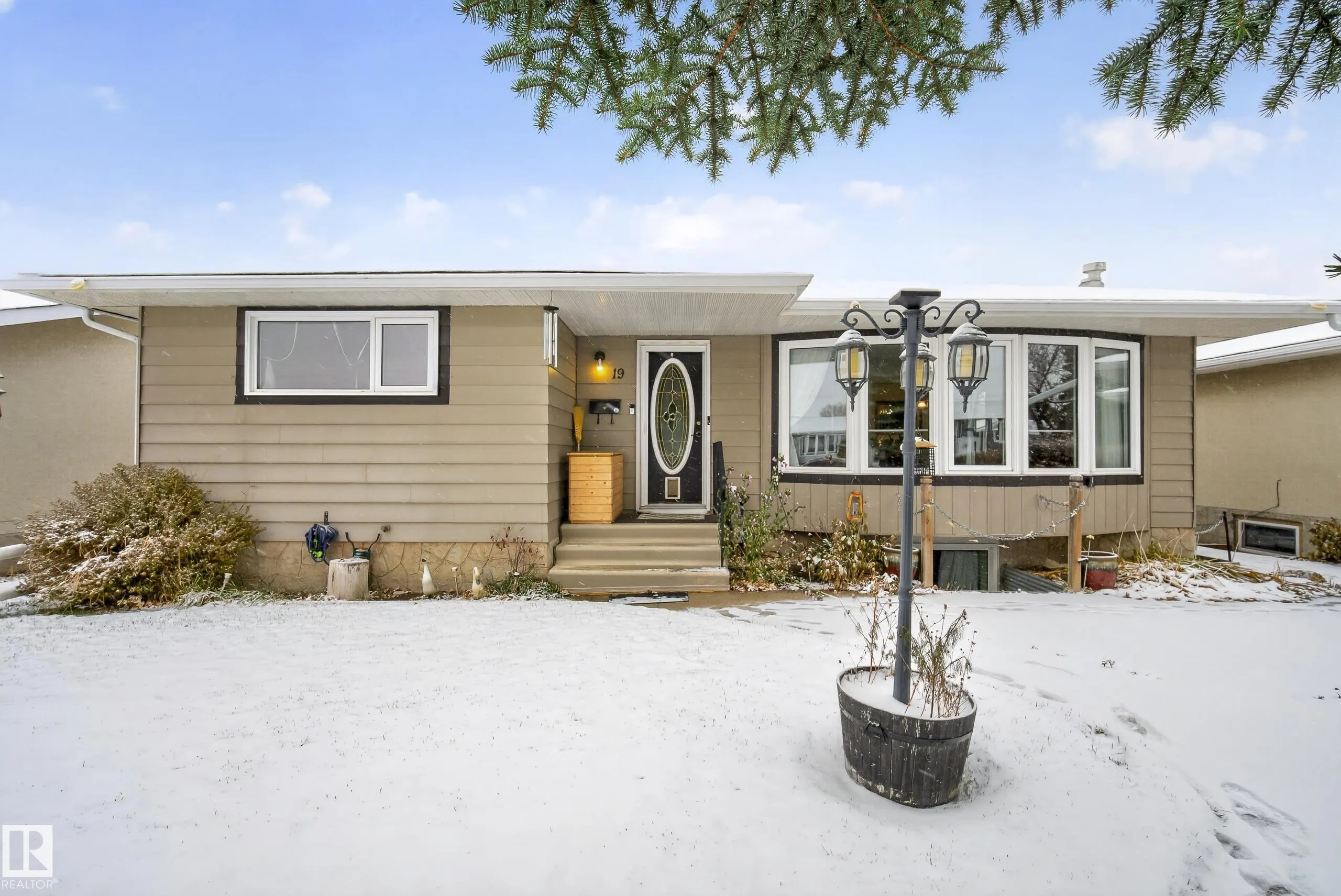19 Belleville Avenue