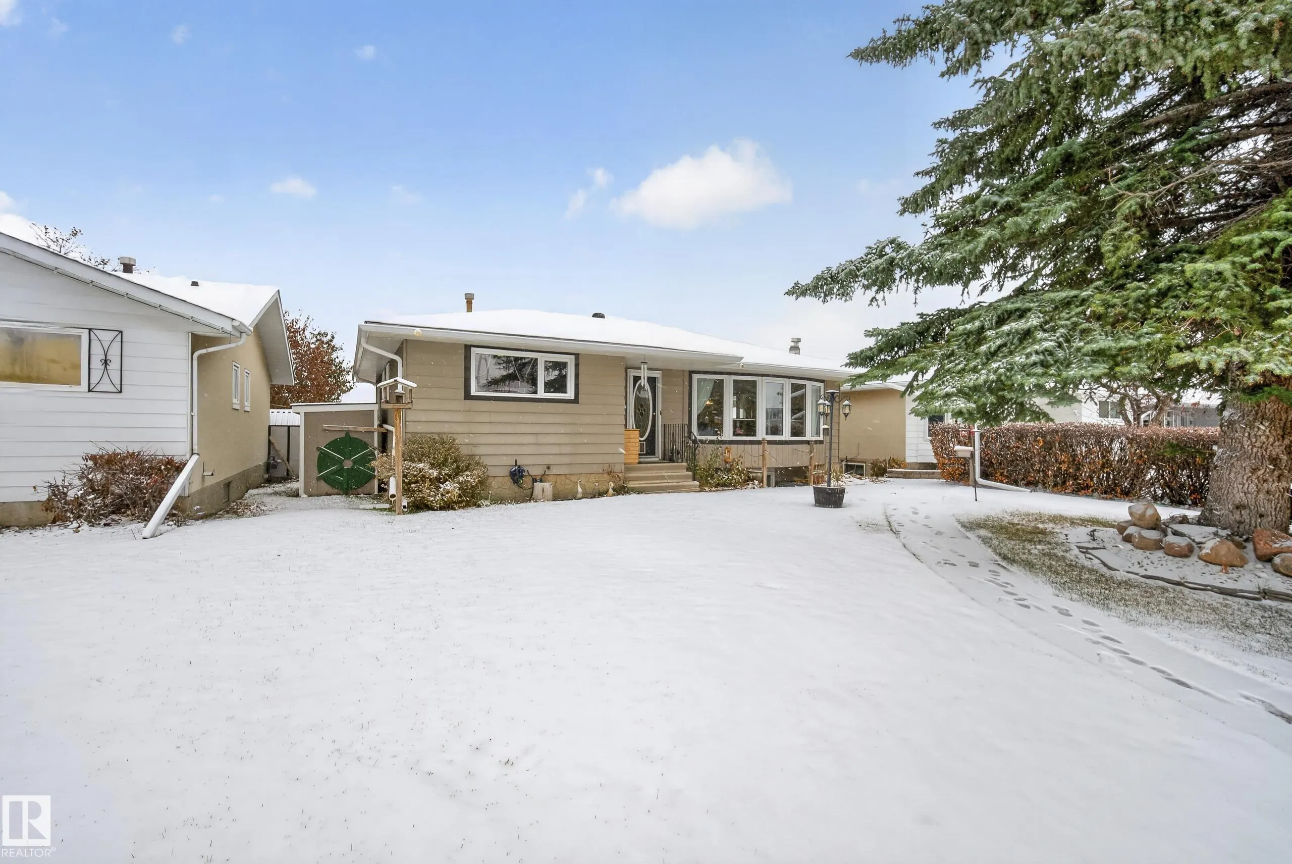 19 Belleville Avenue