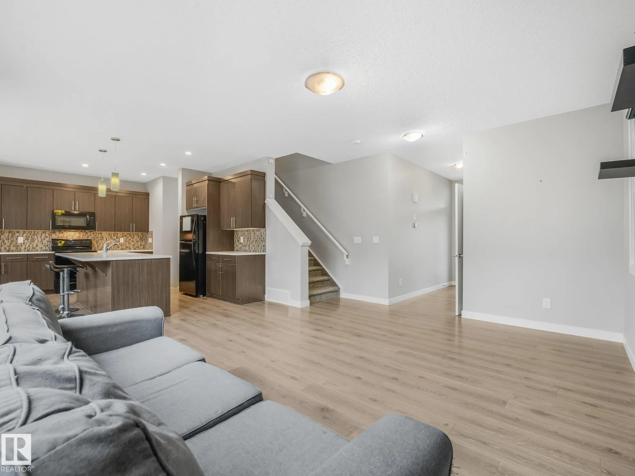1711 201 Street