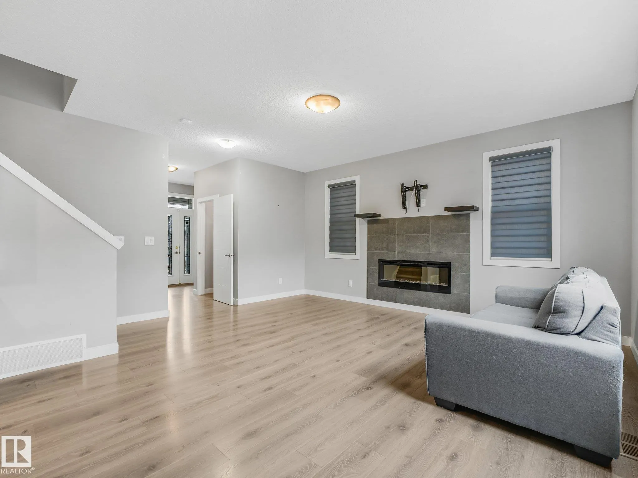 1711 201 Street