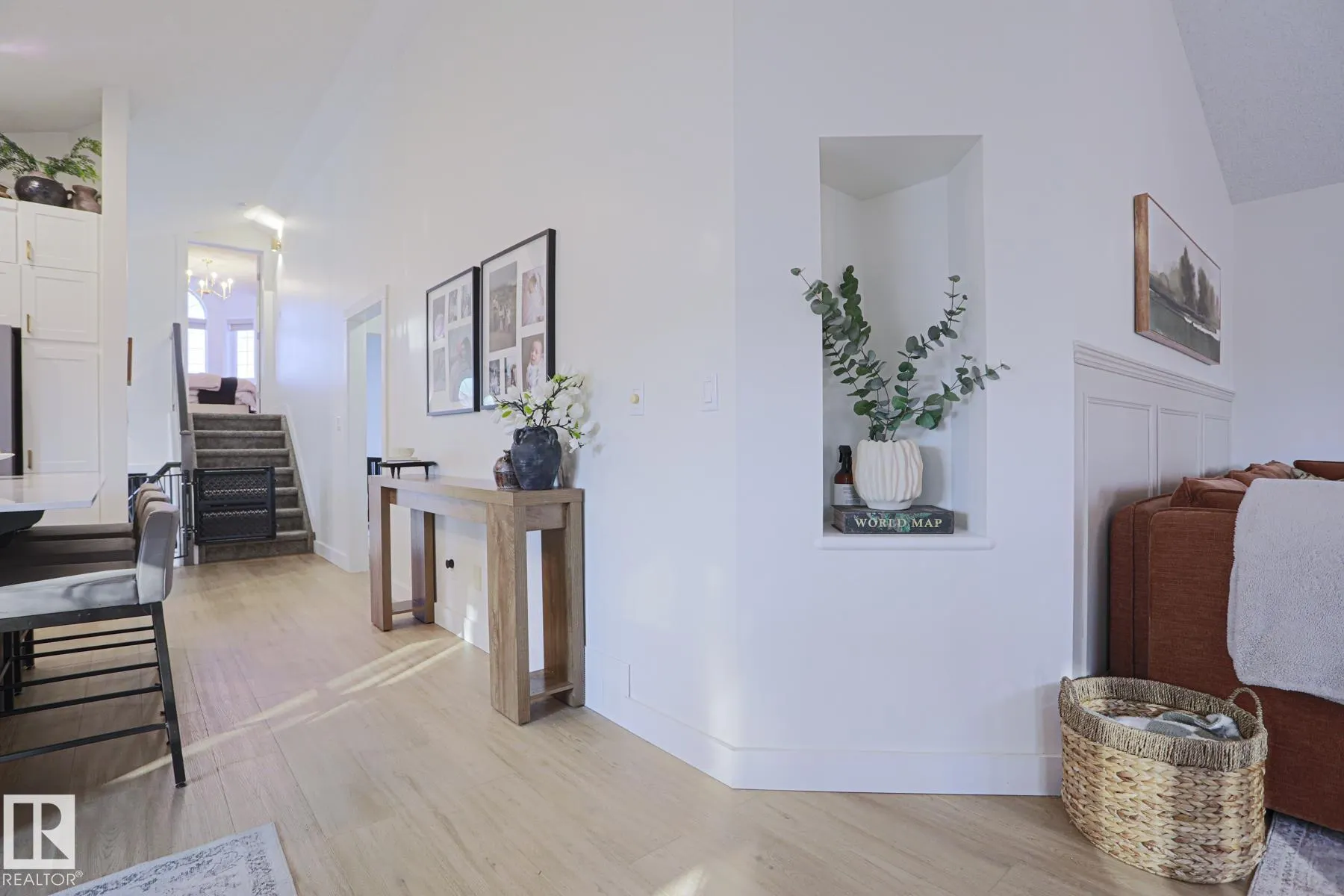 2603 MARION Place