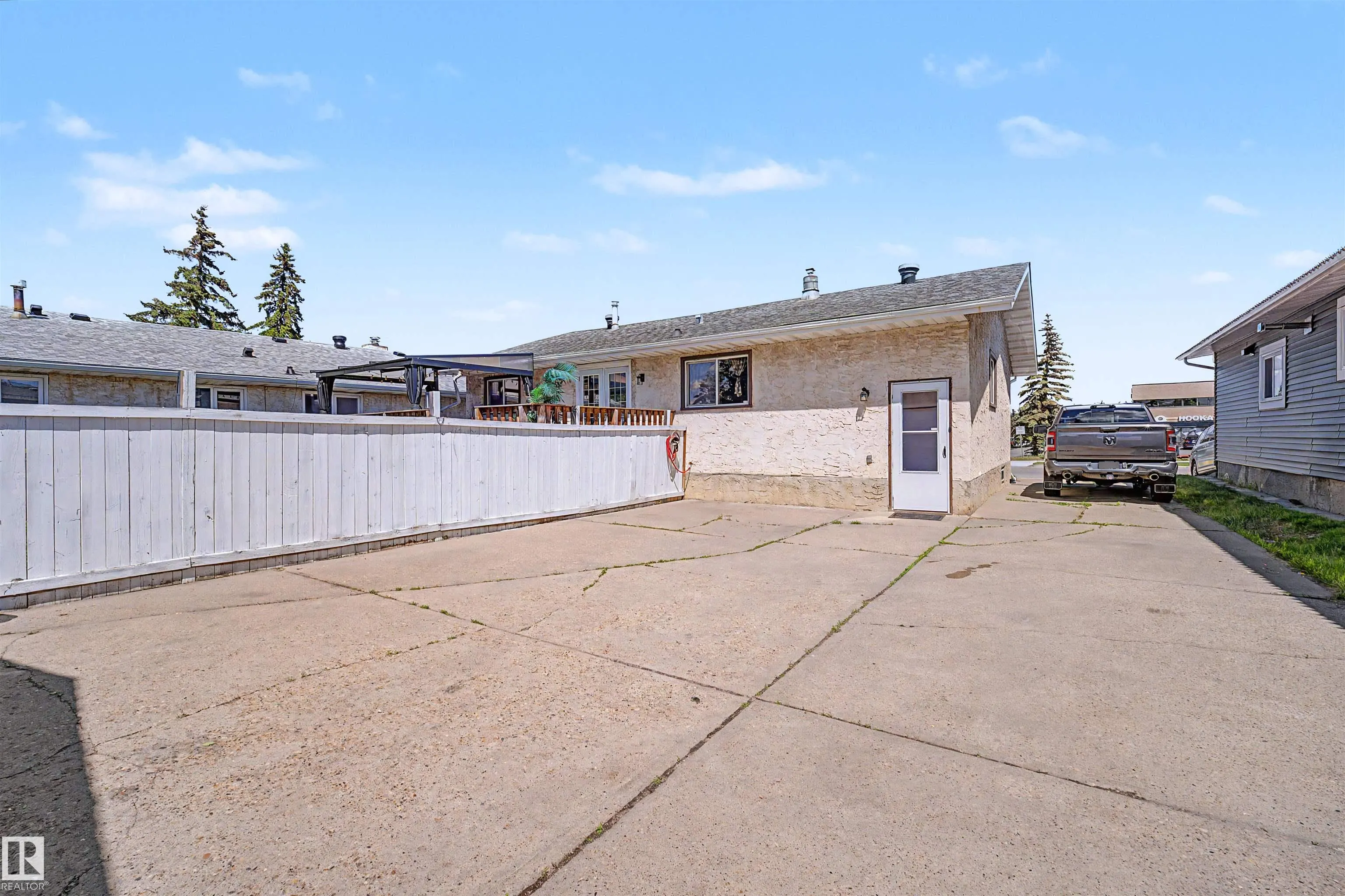 16608 109 Street