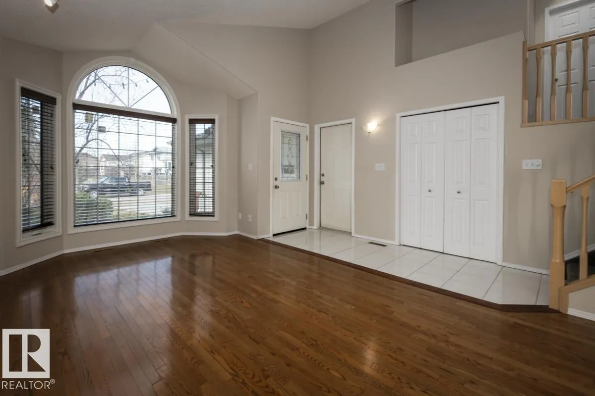 47 MCLEOD Crescent
