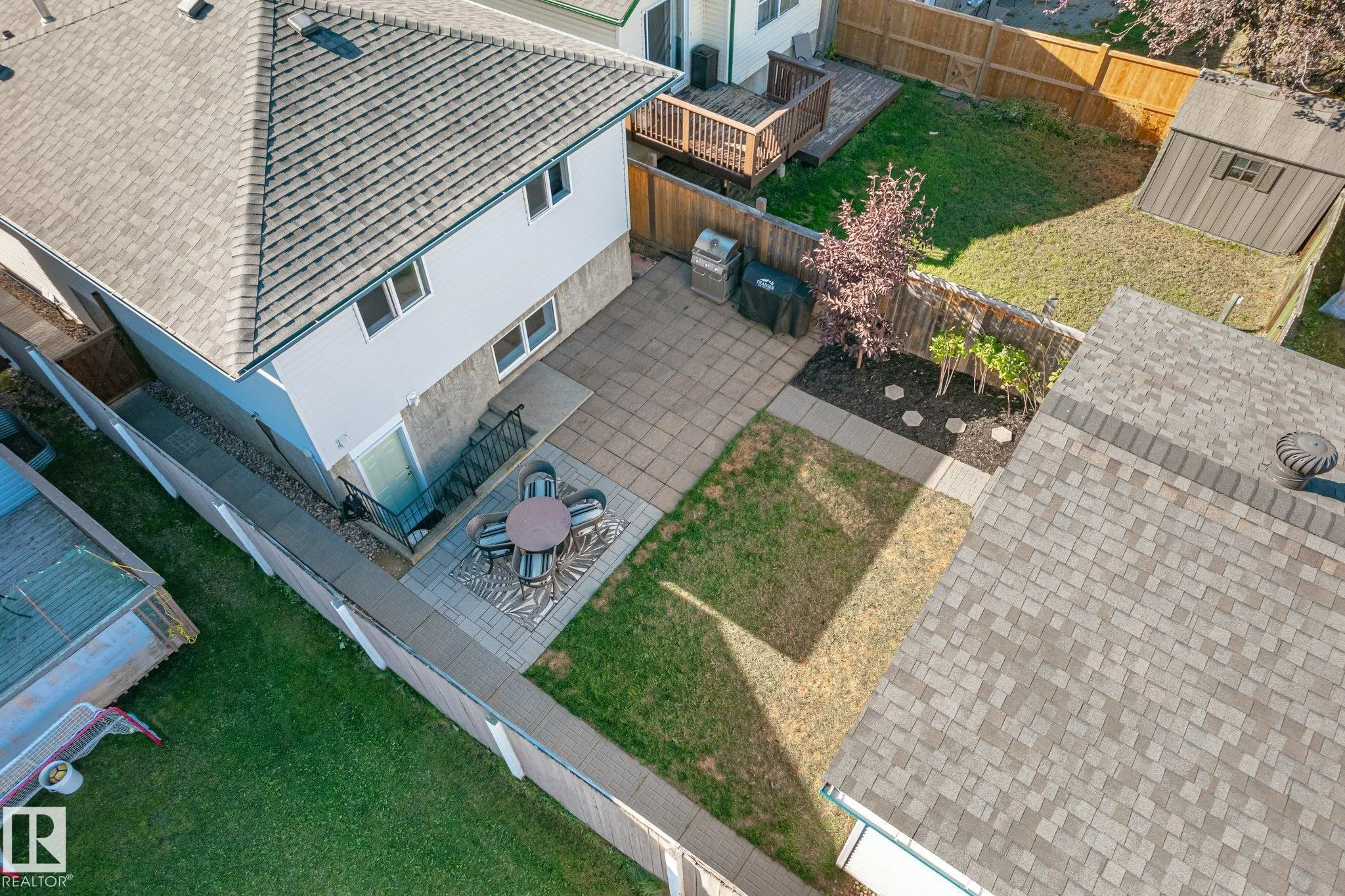 1908 36 Avenue