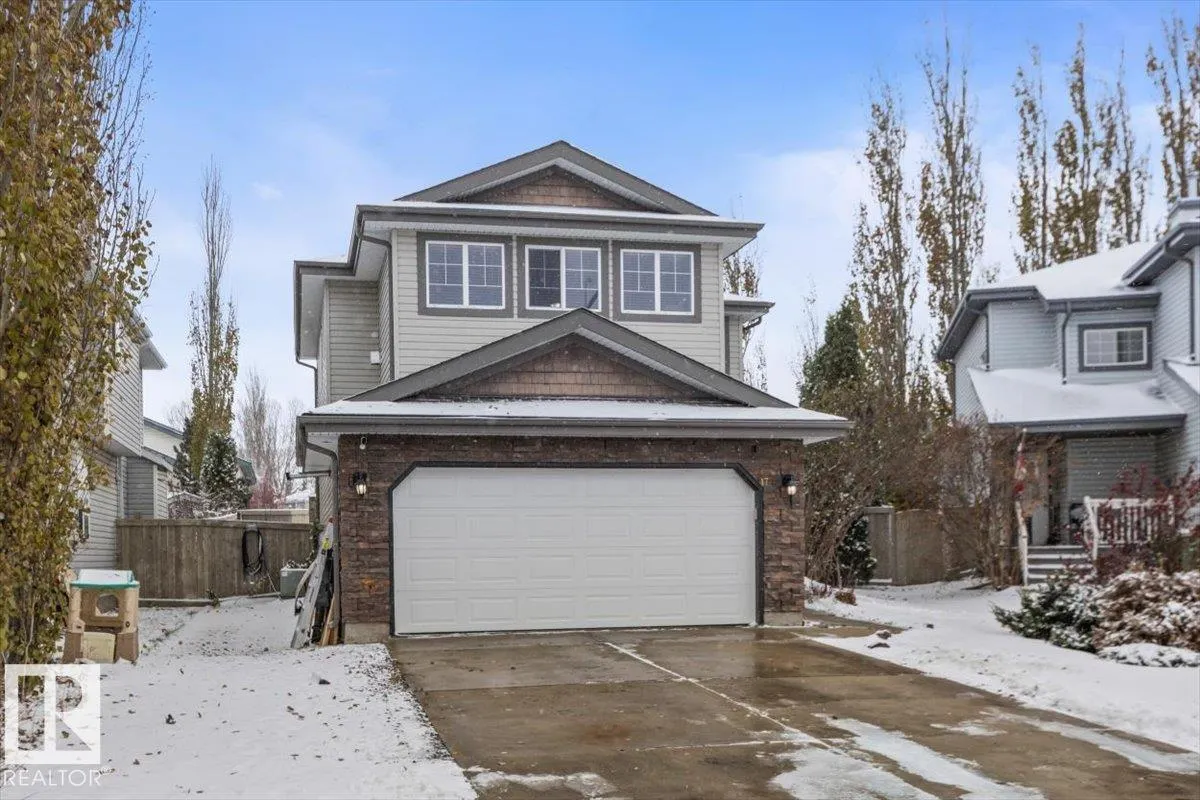 17 ESCADA Close