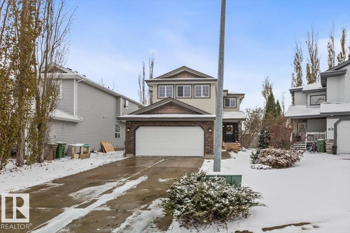 17 ESCADA Close