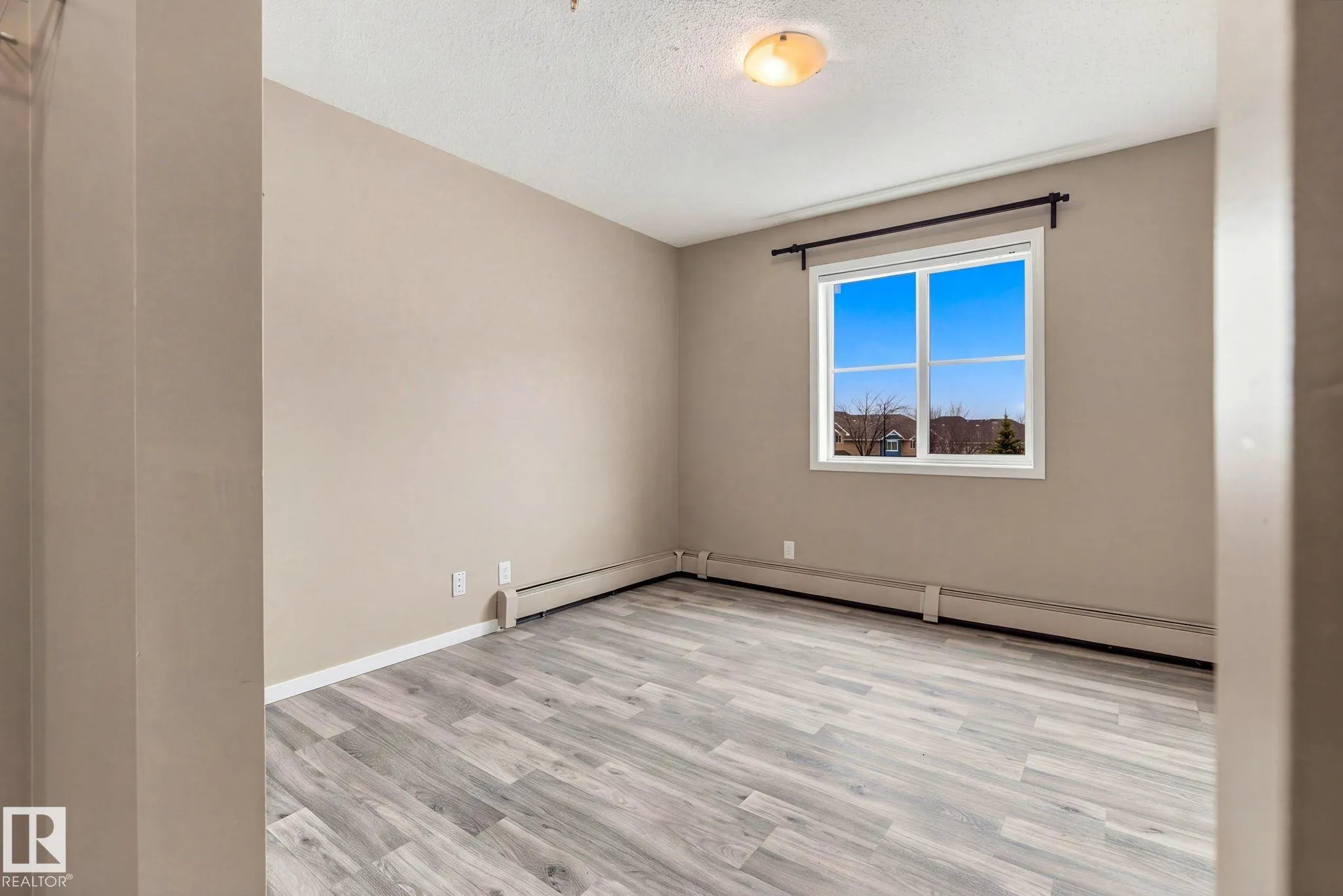 530 WATT Boulevard