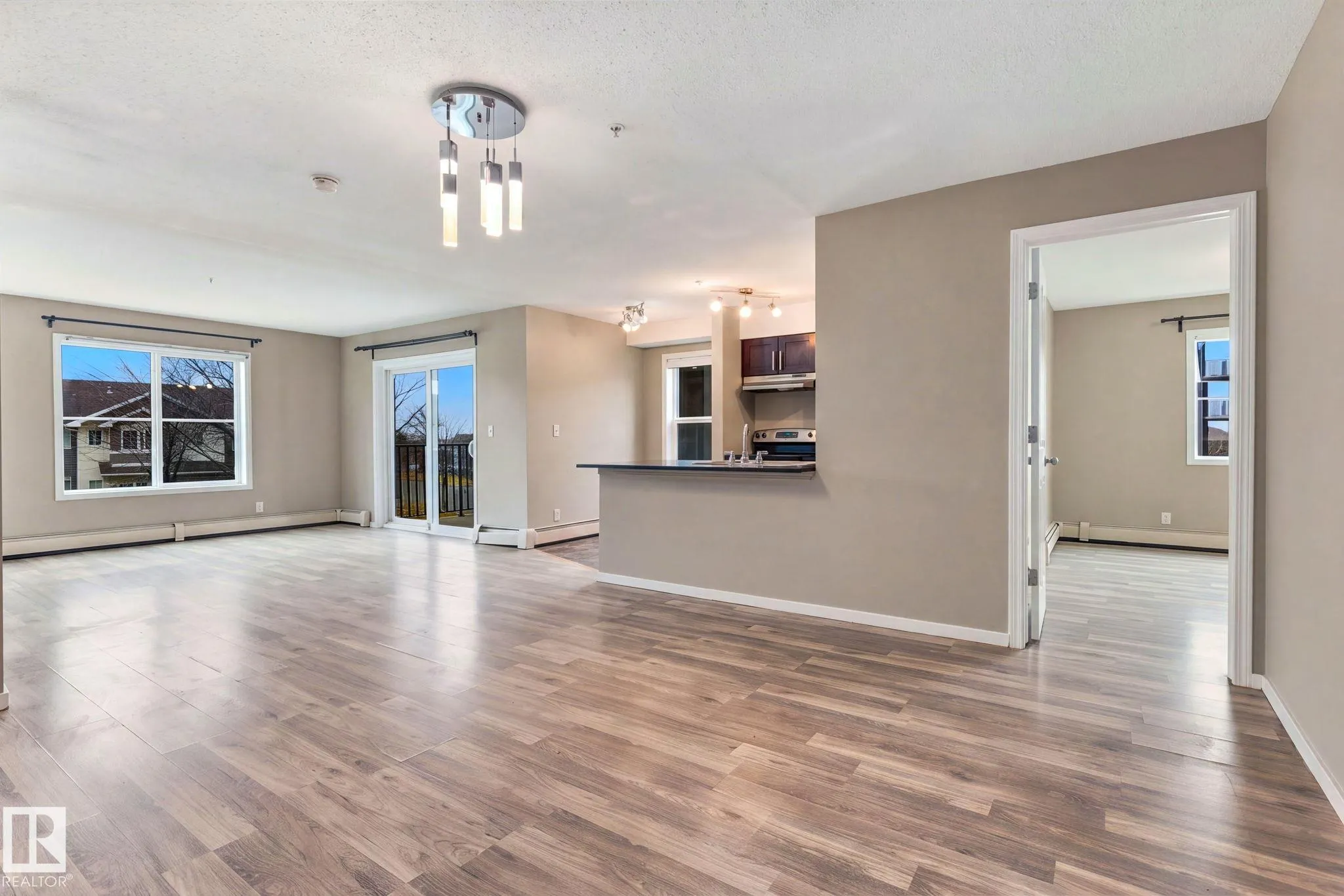 530 WATT Boulevard