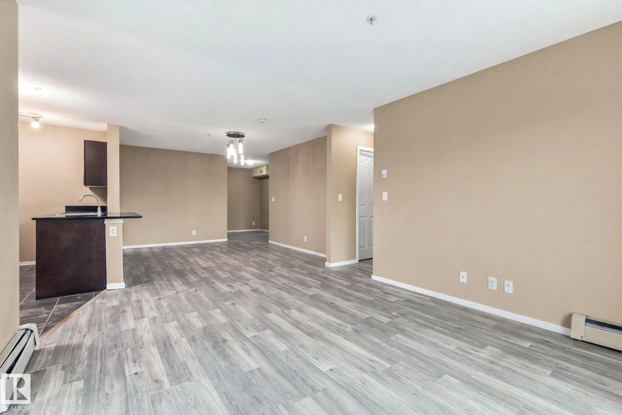 530 WATT Boulevard