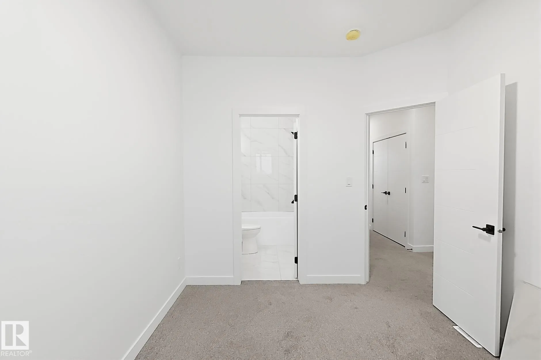 458 Robinson Blvd