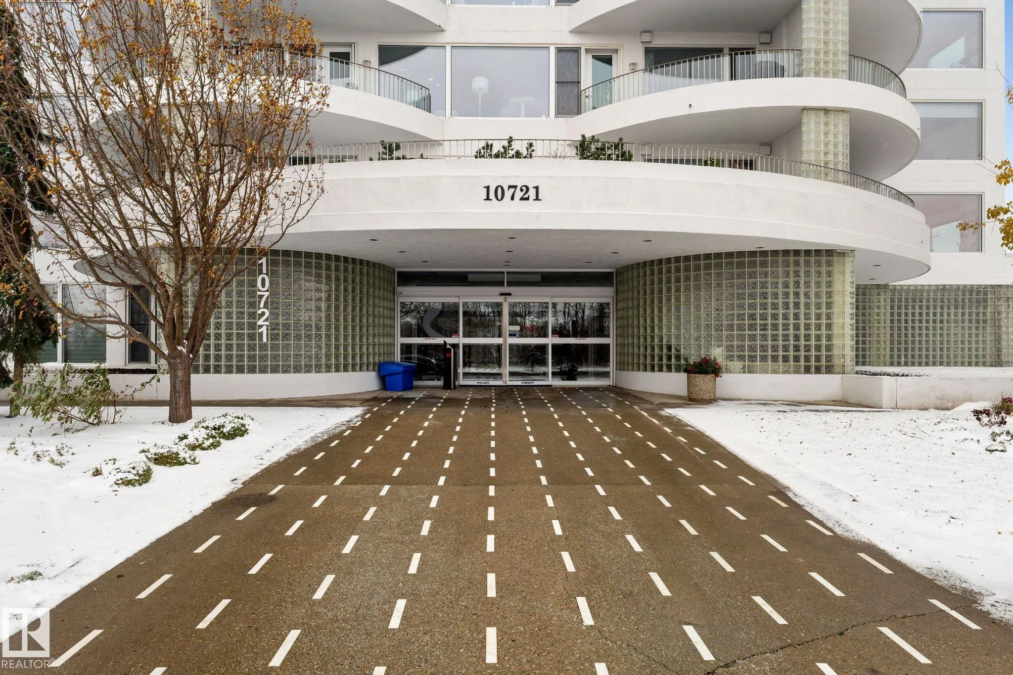 10721 SASKATCHEWAN Drive