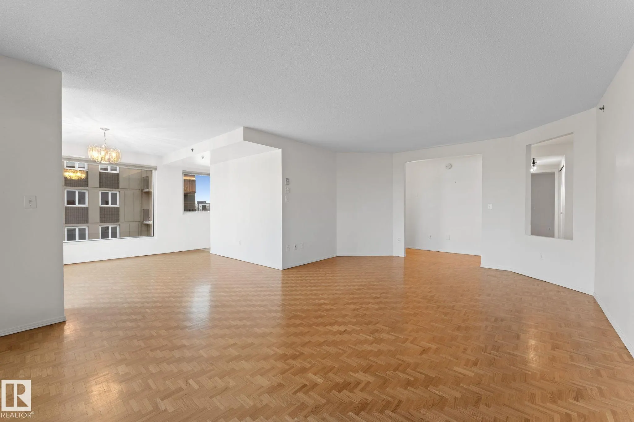 10721 SASKATCHEWAN Drive