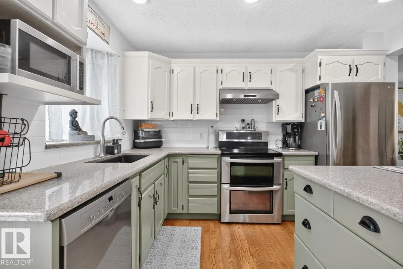 9 DURAND Place