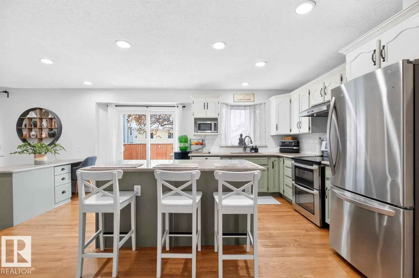 9 DURAND Place