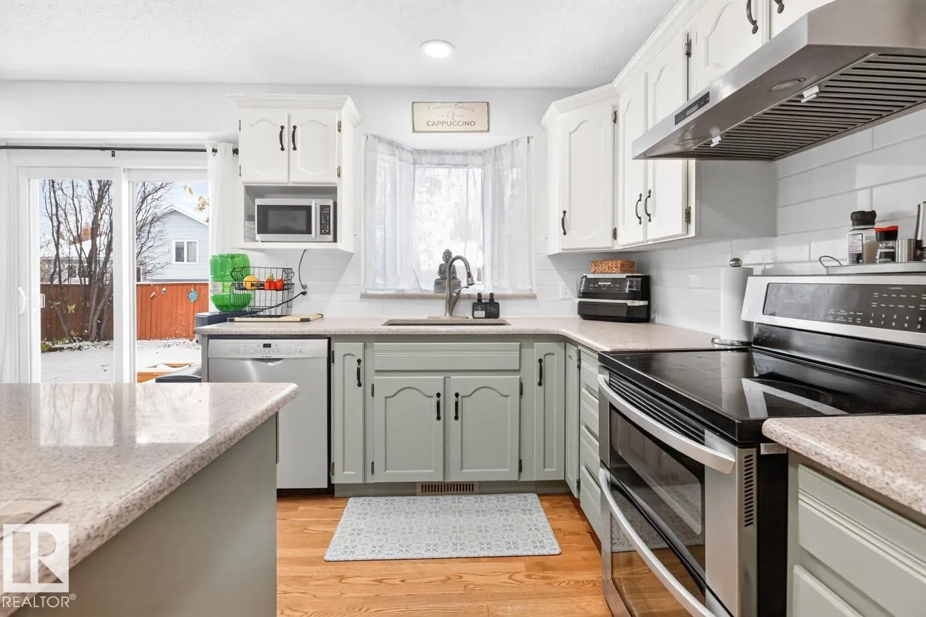 9 DURAND Place