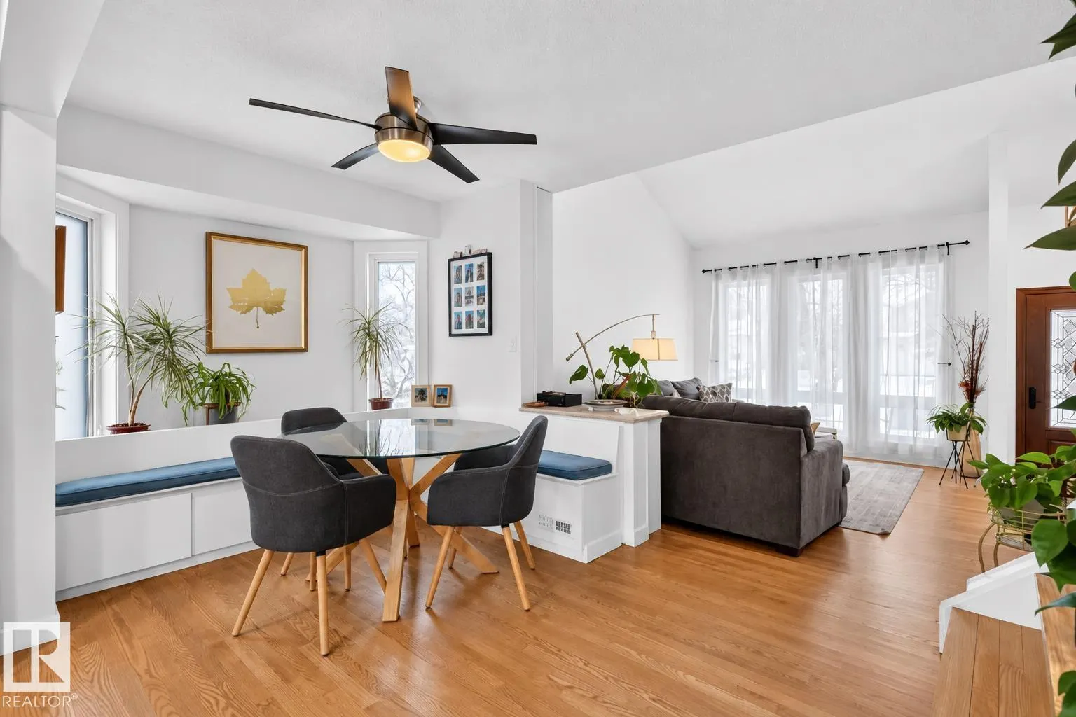 9 DURAND Place