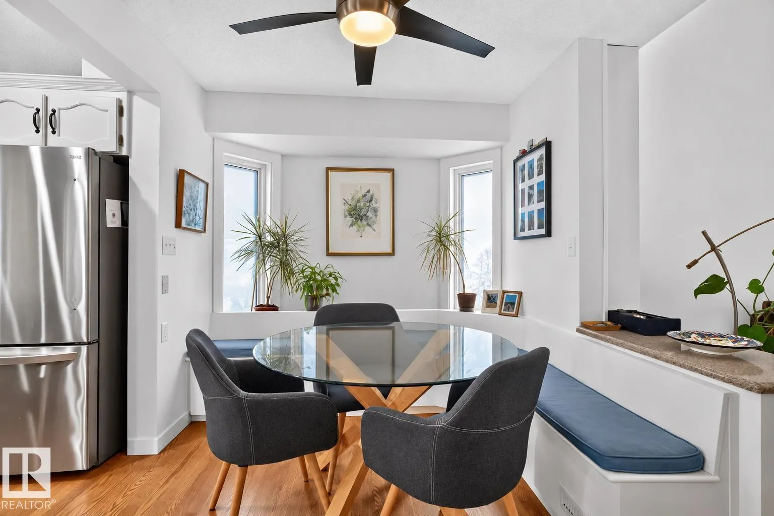 9 DURAND Place
