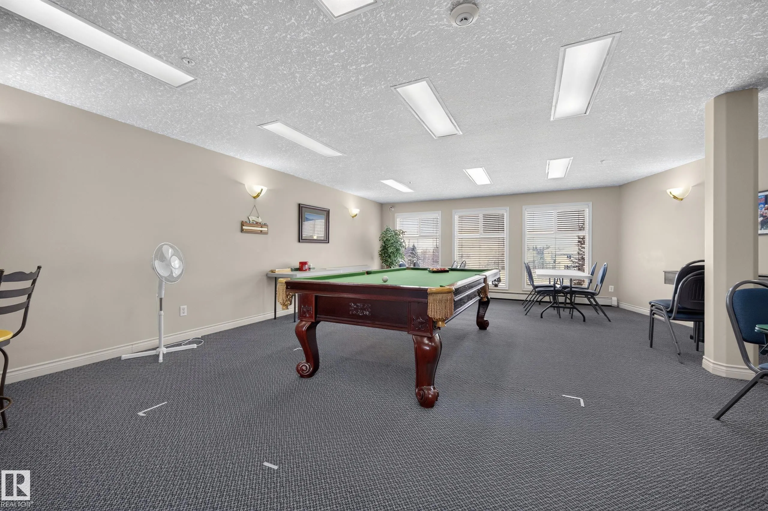 100 FOXHAVEN Drive