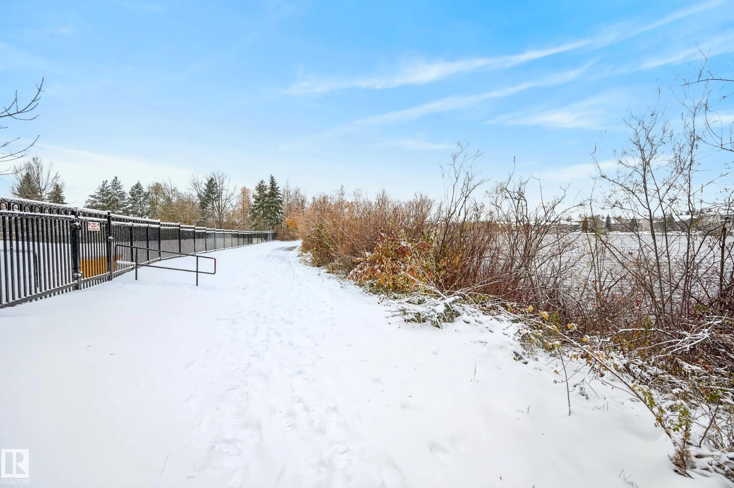 100 FOXHAVEN Drive